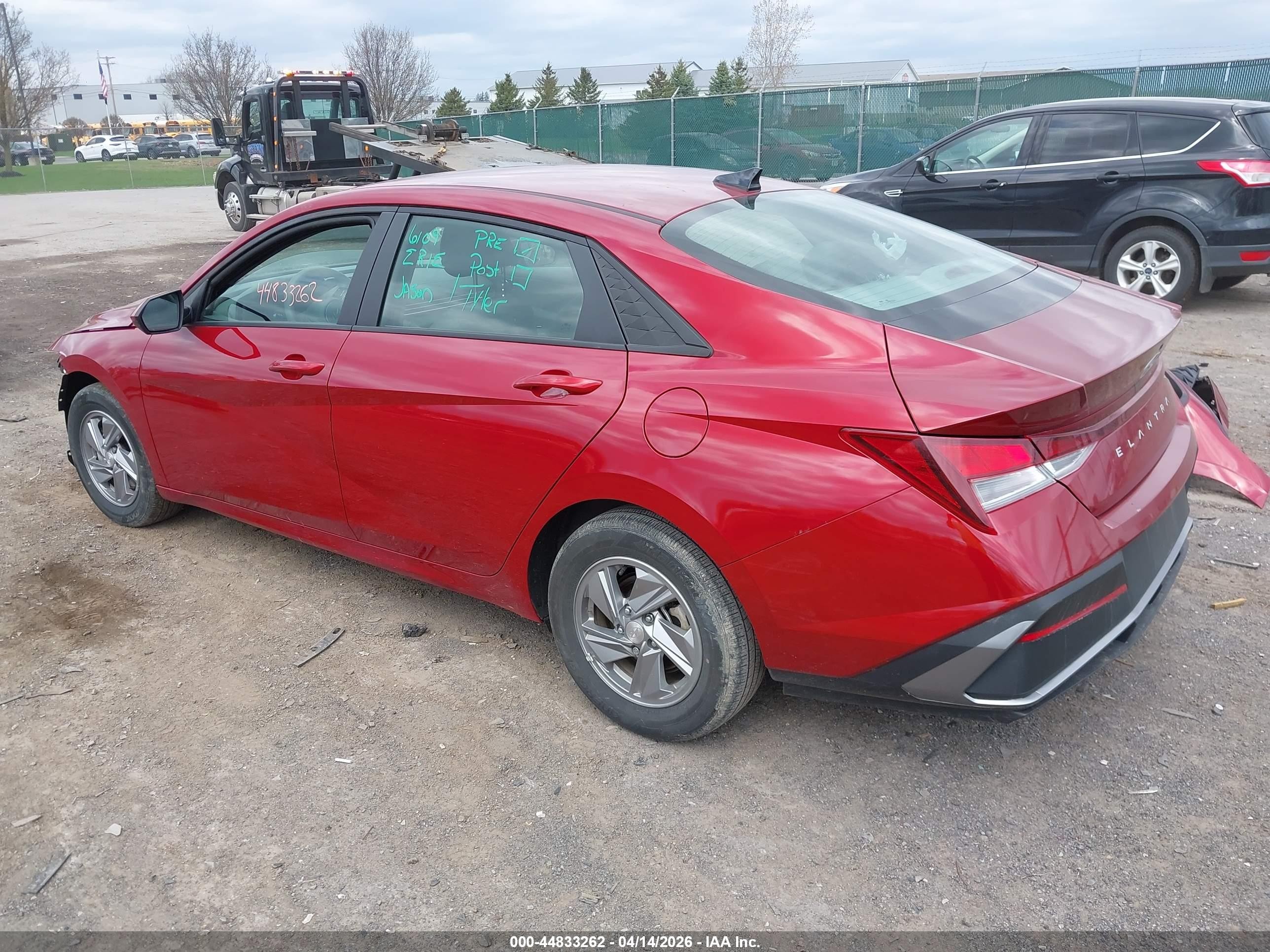 2024 Hyundai Elantra Se Red vin: KMHLL4DG7RU845772