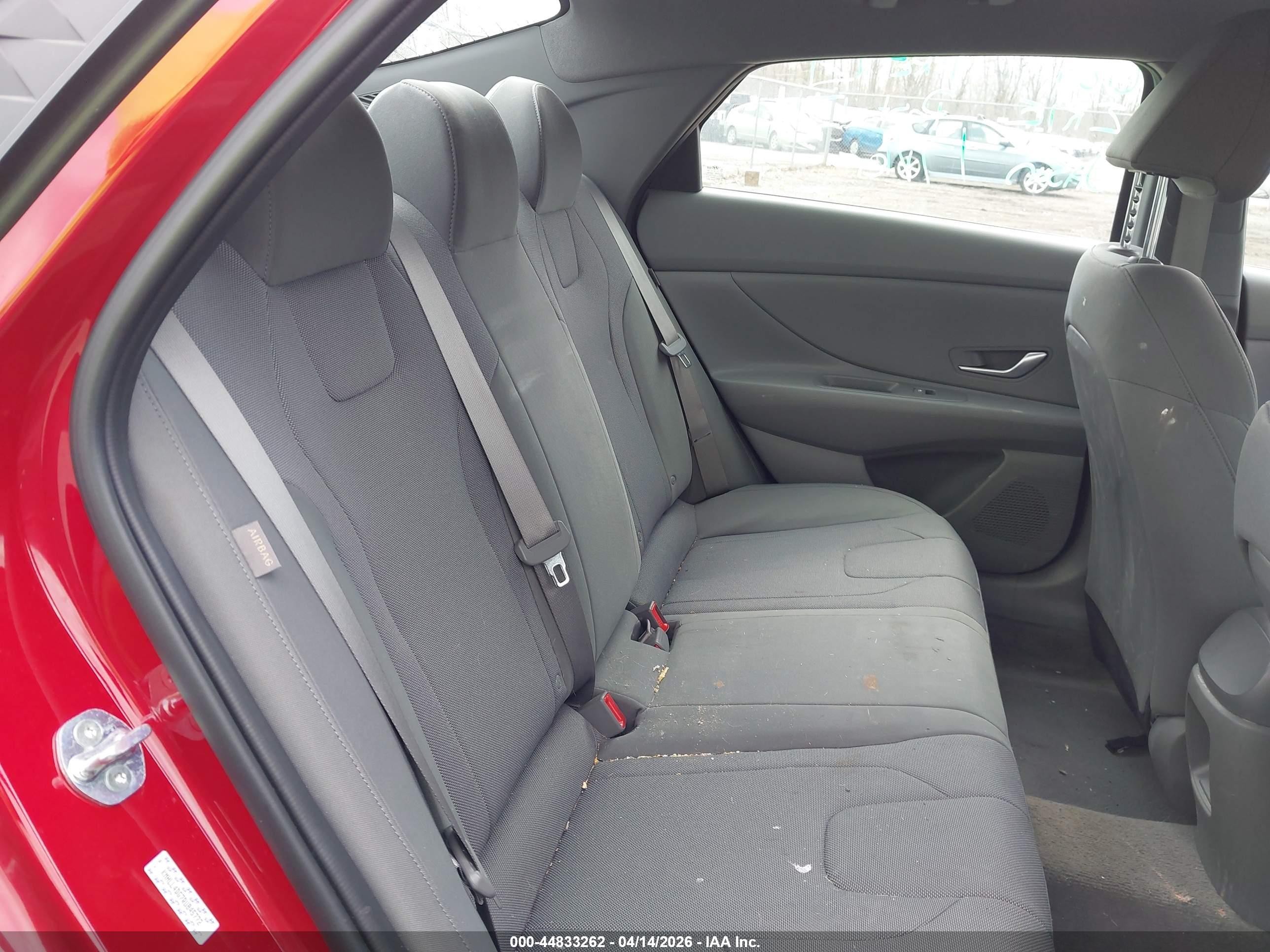 2024 Hyundai Elantra Se Red vin: KMHLL4DG7RU845772