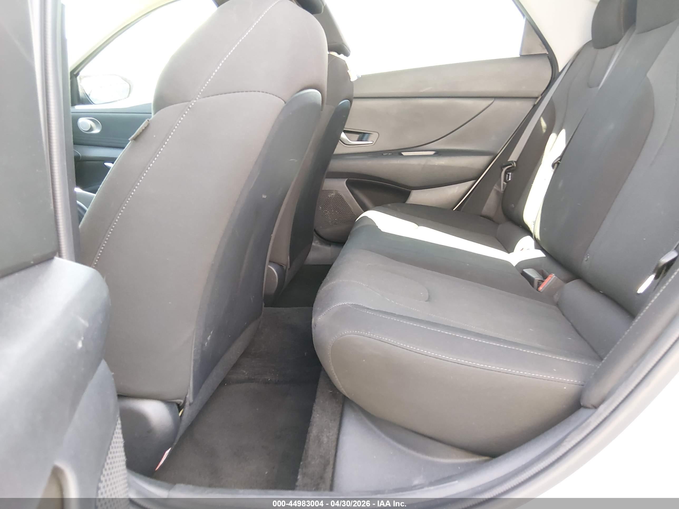 2024 Hyundai Elantra Se White vin: KMHLL4DG8RU767812
