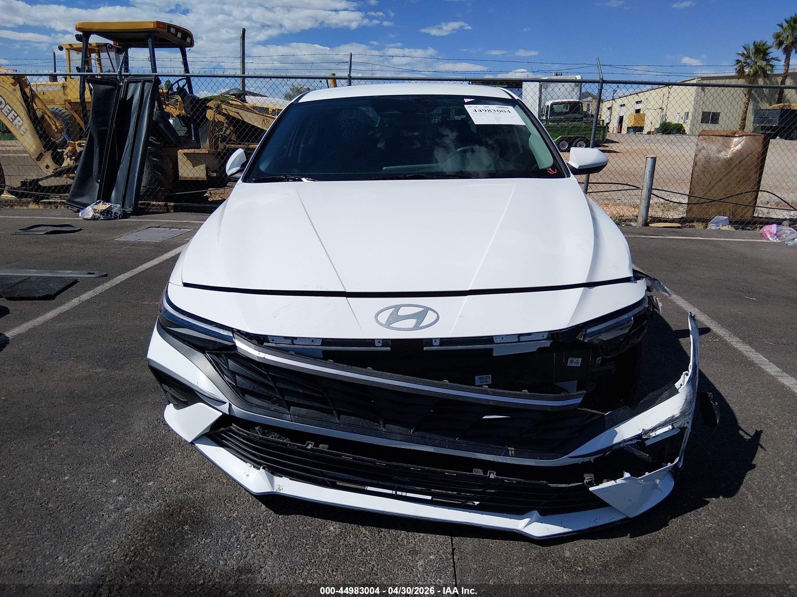 2024 Hyundai Elantra Se White vin: KMHLL4DG8RU767812
