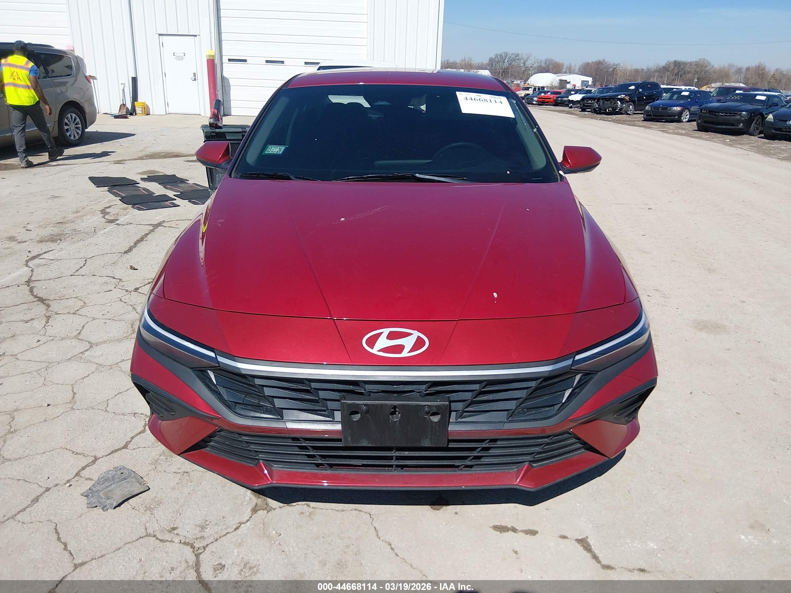 2025 Hyundai Elantra Se Красный vin: KMHLL4DG9SU044783
