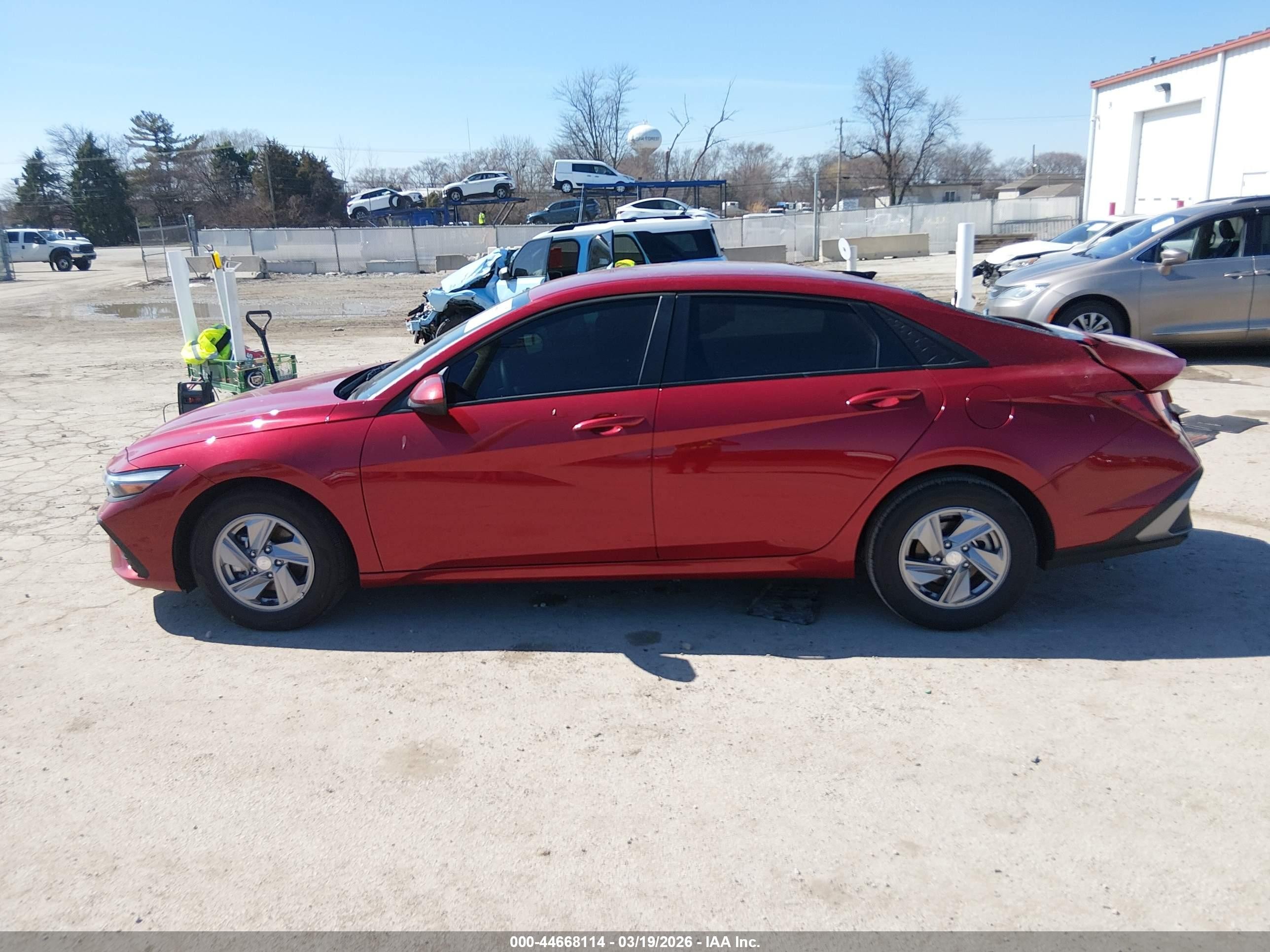 2025 Hyundai Elantra Se Красный vin: KMHLL4DG9SU044783