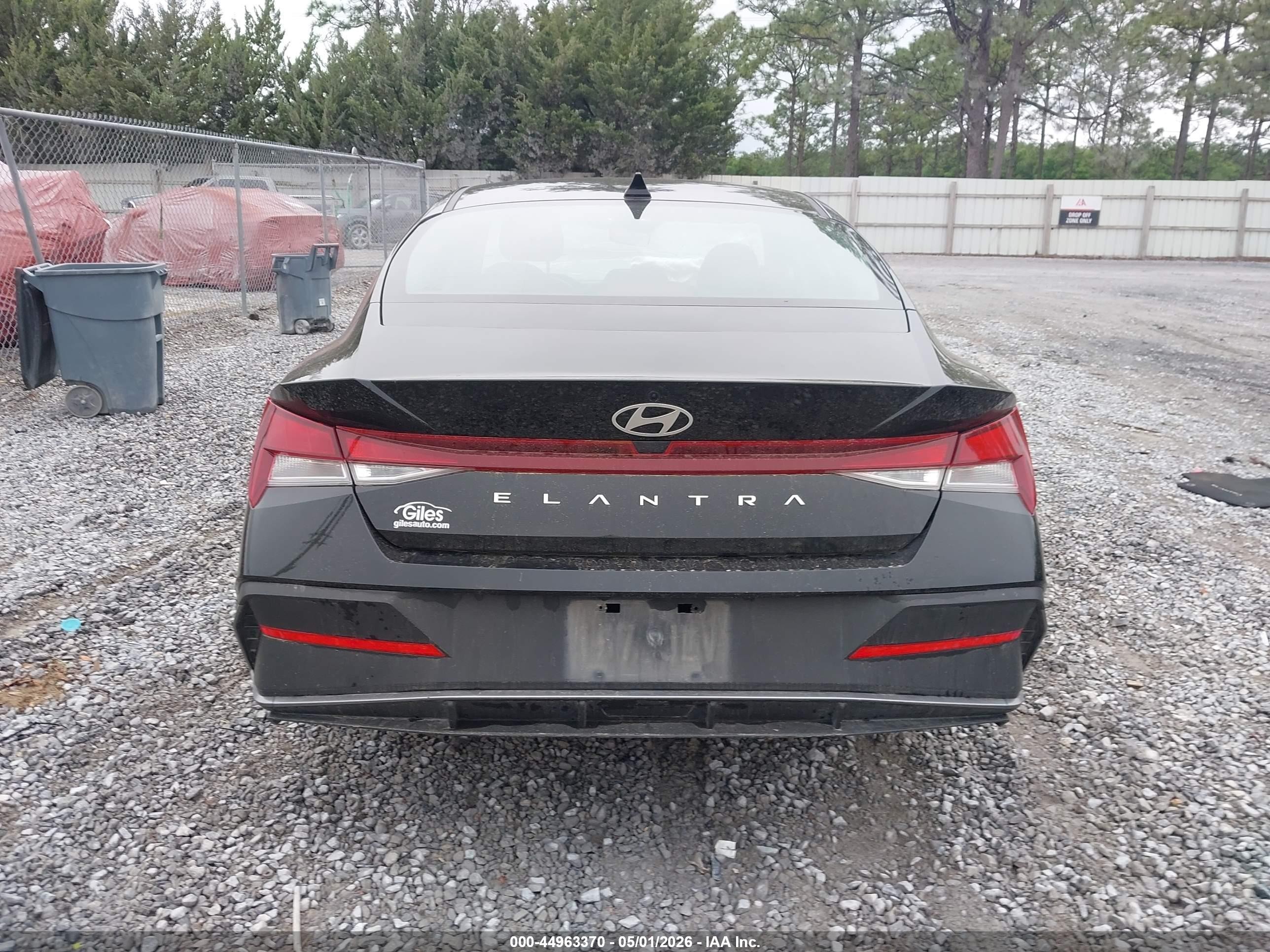 2025 Hyundai Elantra Se Черный vin: KMHLL4DG9SU062877