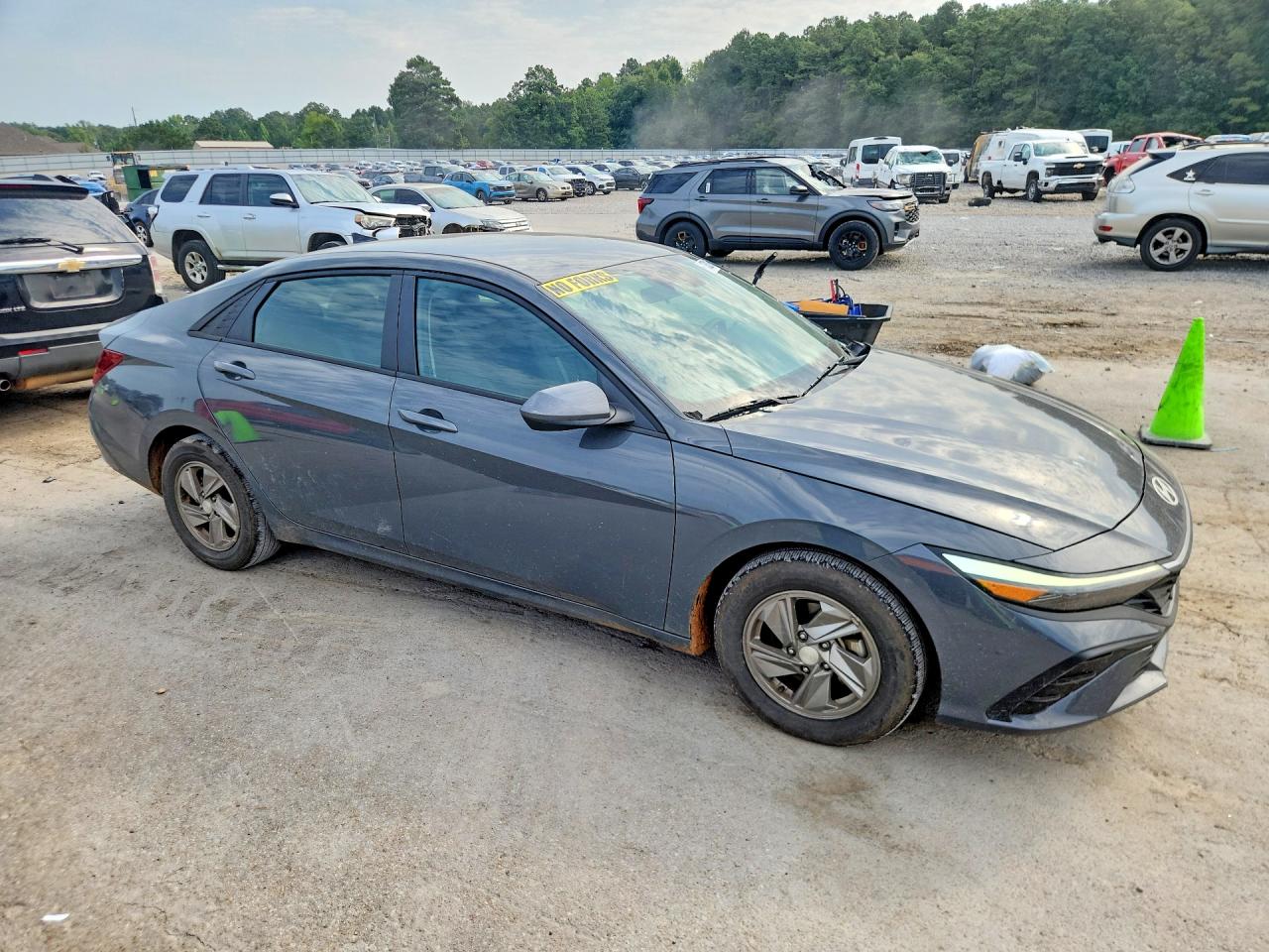 2025 Hyundai Elantra Se Gray vin: KMHLL4DG9SU936970