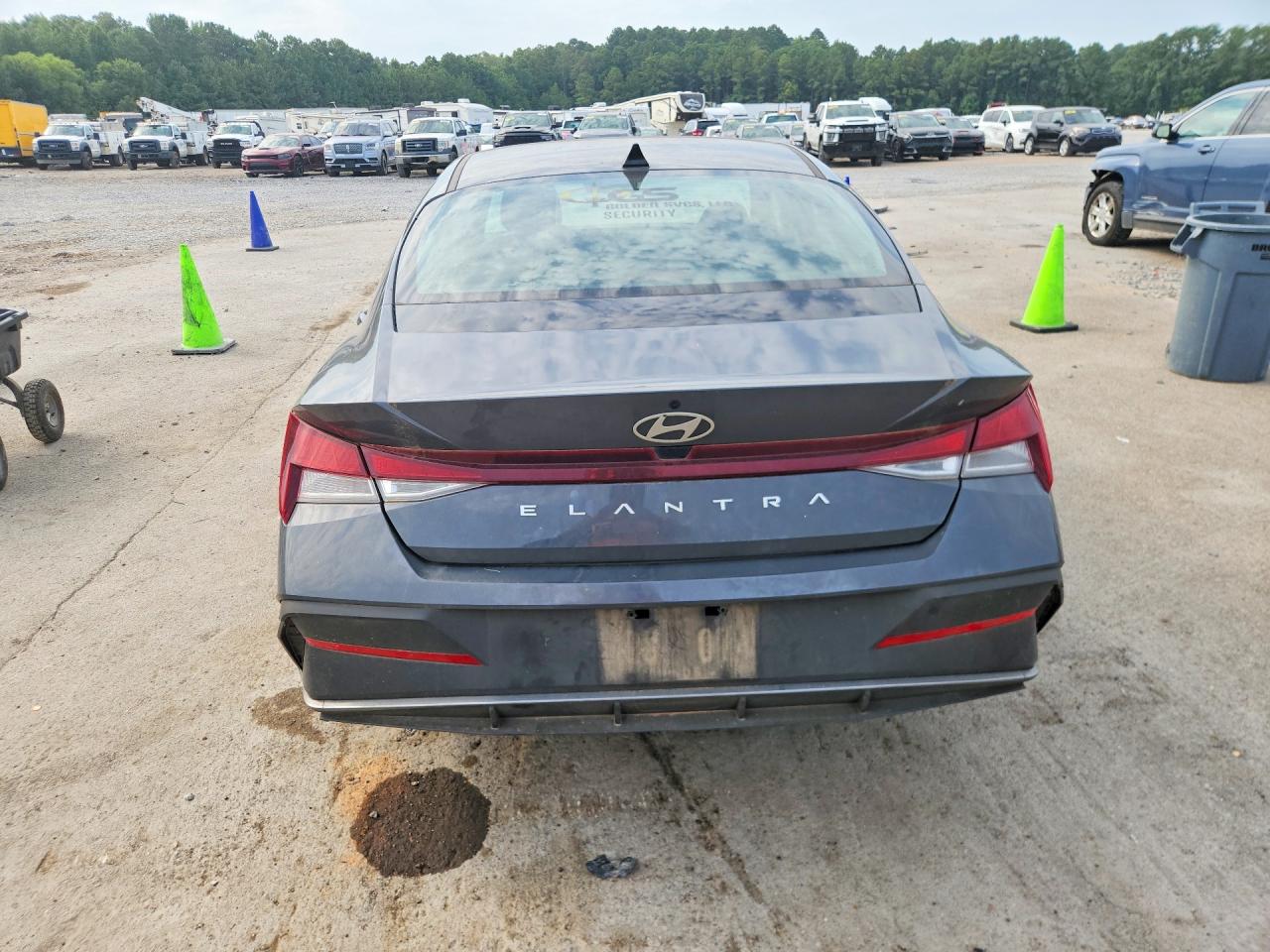 2025 Hyundai Elantra Se Gray vin: KMHLL4DG9SU936970
