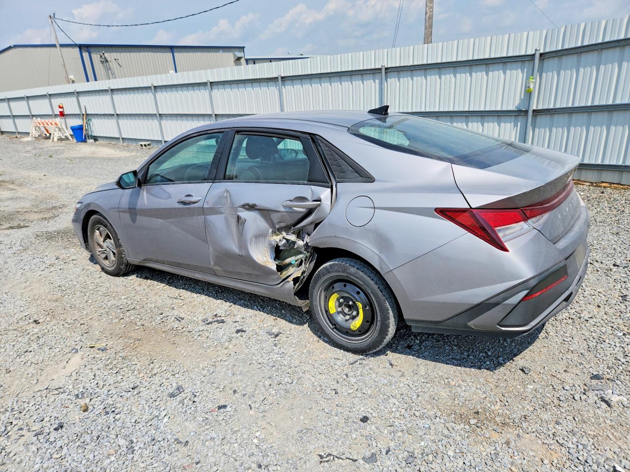 2025 Hyundai Elantra Se Silver vin: KMHLL4DGXSU049720