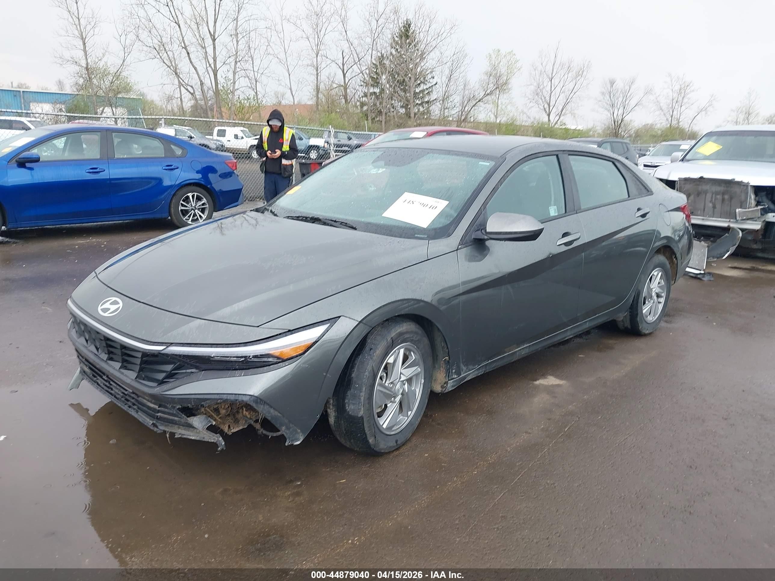 2025 Hyundai Elantra Se Gray vin: KMHLL4DGXSU061558