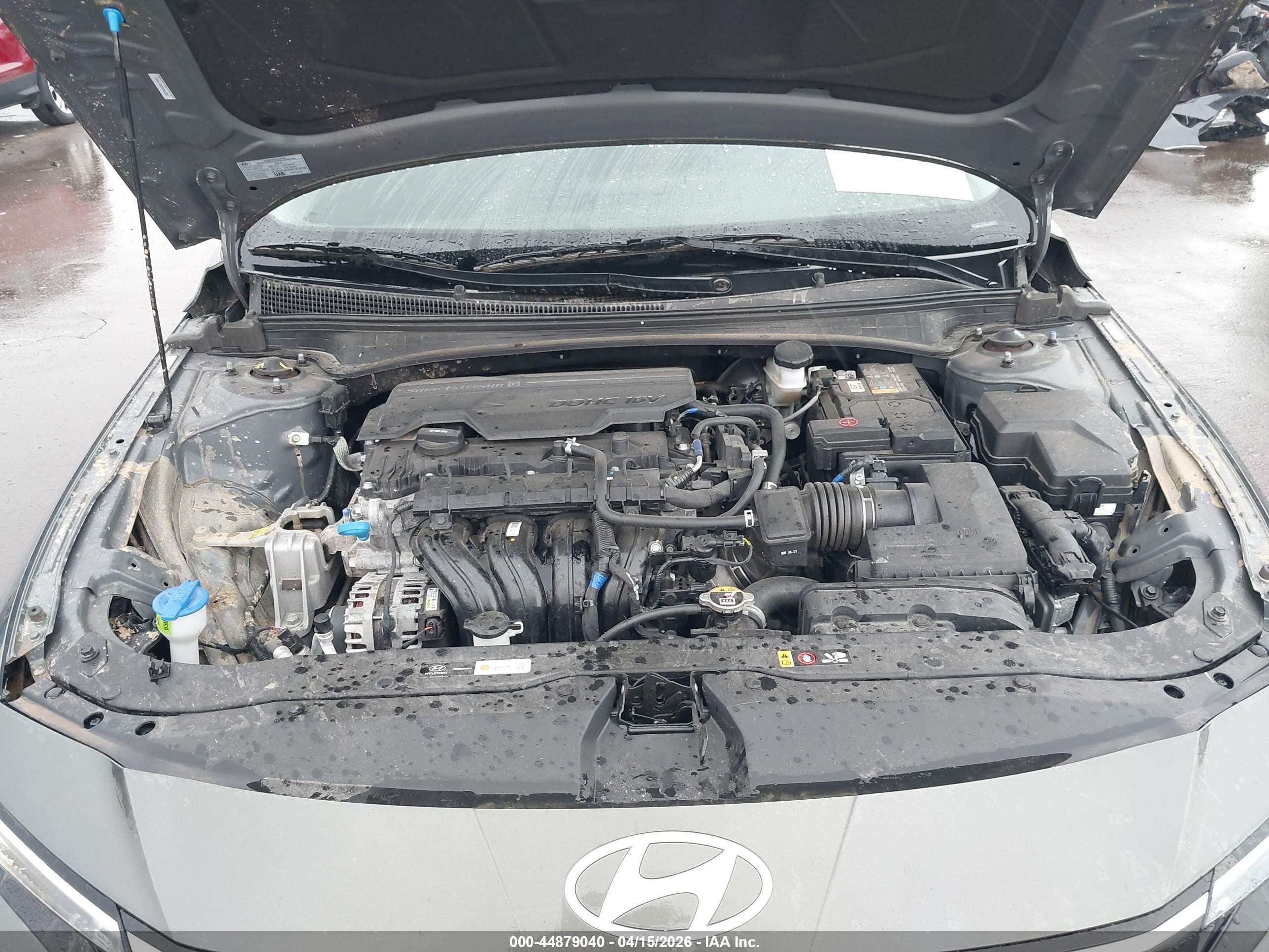 2025 Hyundai Elantra Se Gray vin: KMHLL4DGXSU061558