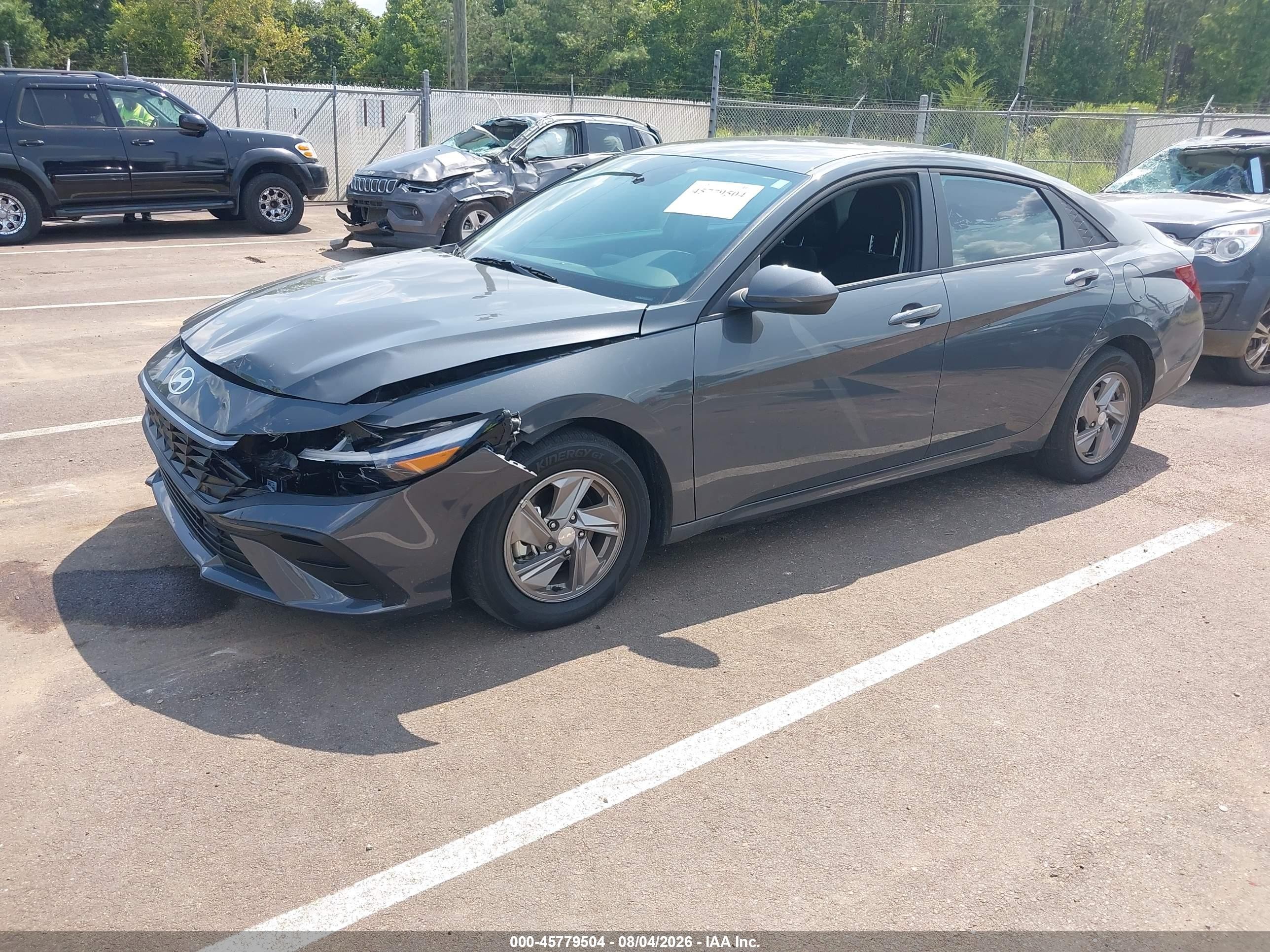 2025 Hyundai Elantra Se Gray vin: KMHLL4DGXSU062645