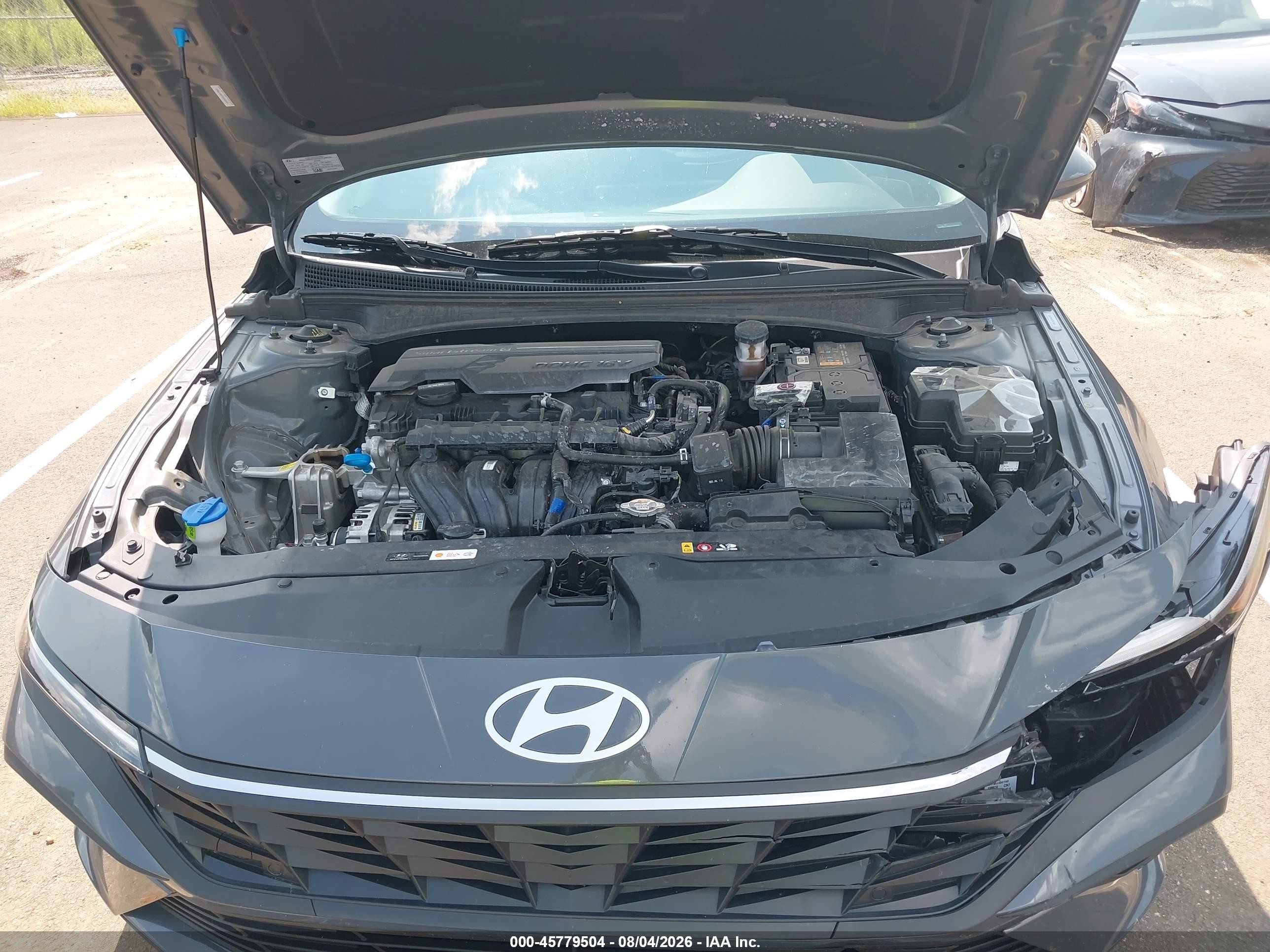 2025 Hyundai Elantra Se Gray vin: KMHLL4DGXSU062645