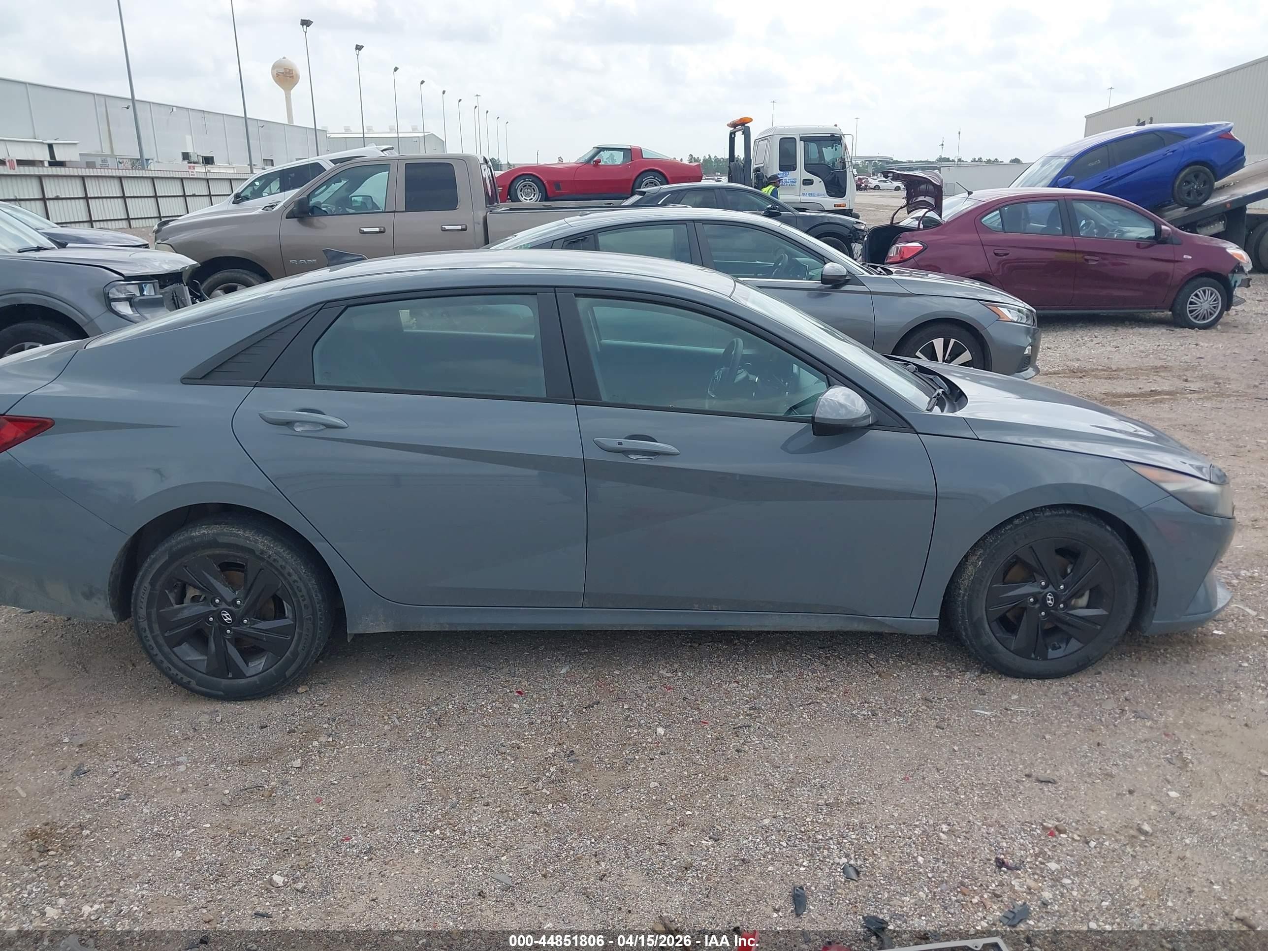 2021 Hyundai Elantra Sel Gray vin: KMHLM4AG2MU194867