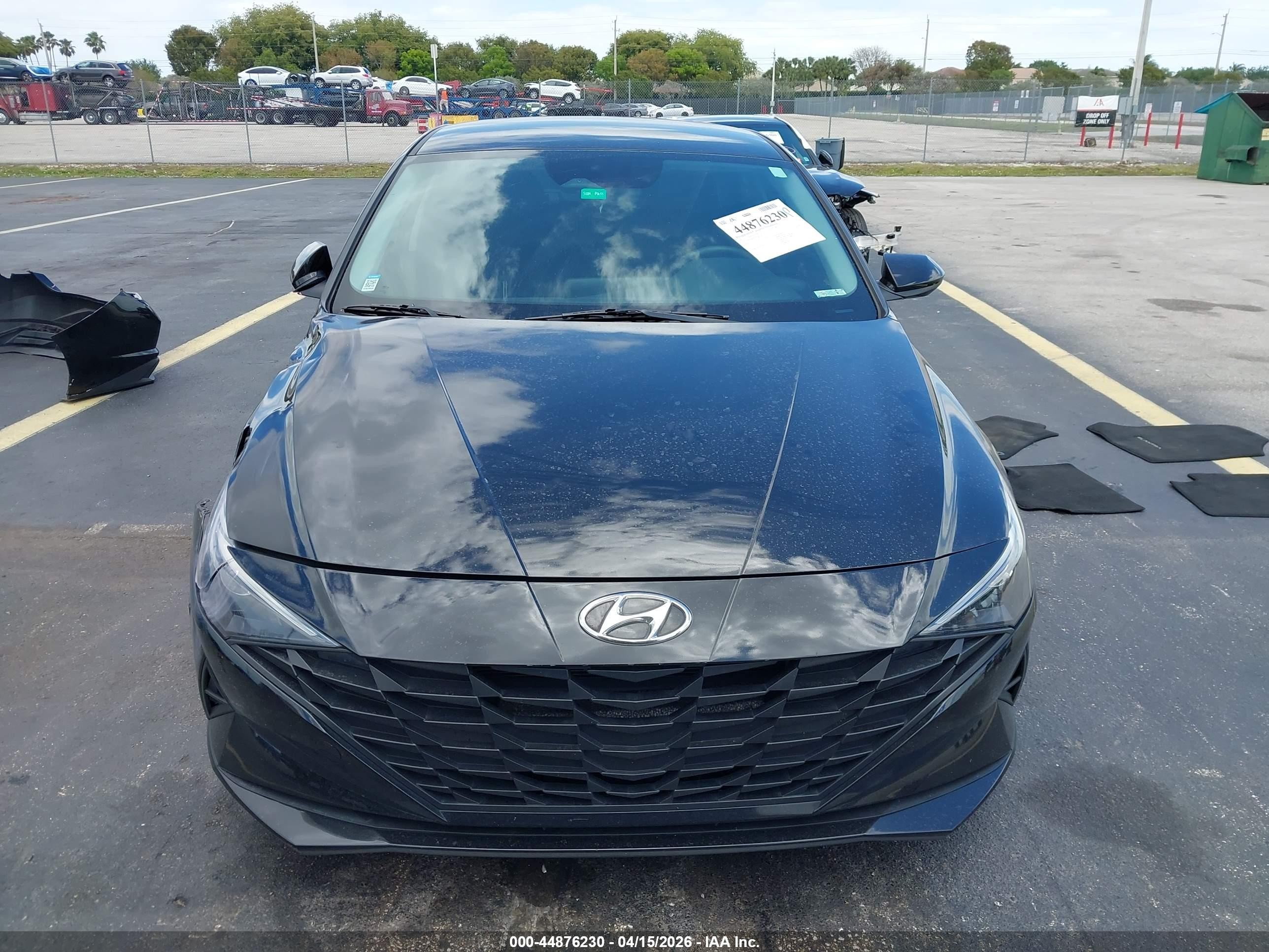 2023 Hyundai Elantra Sel Black vin: KMHLM4AG2PU462787