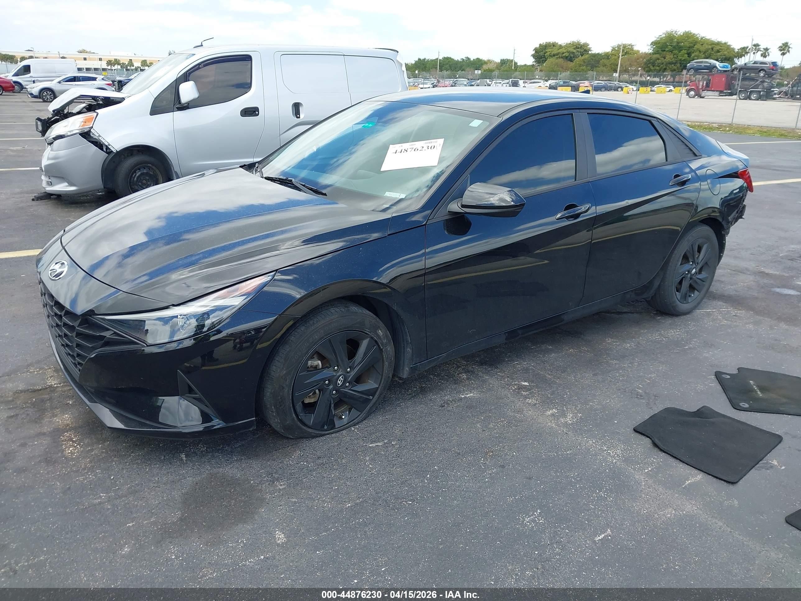 2023 Hyundai Elantra Sel Black vin: KMHLM4AG2PU462787