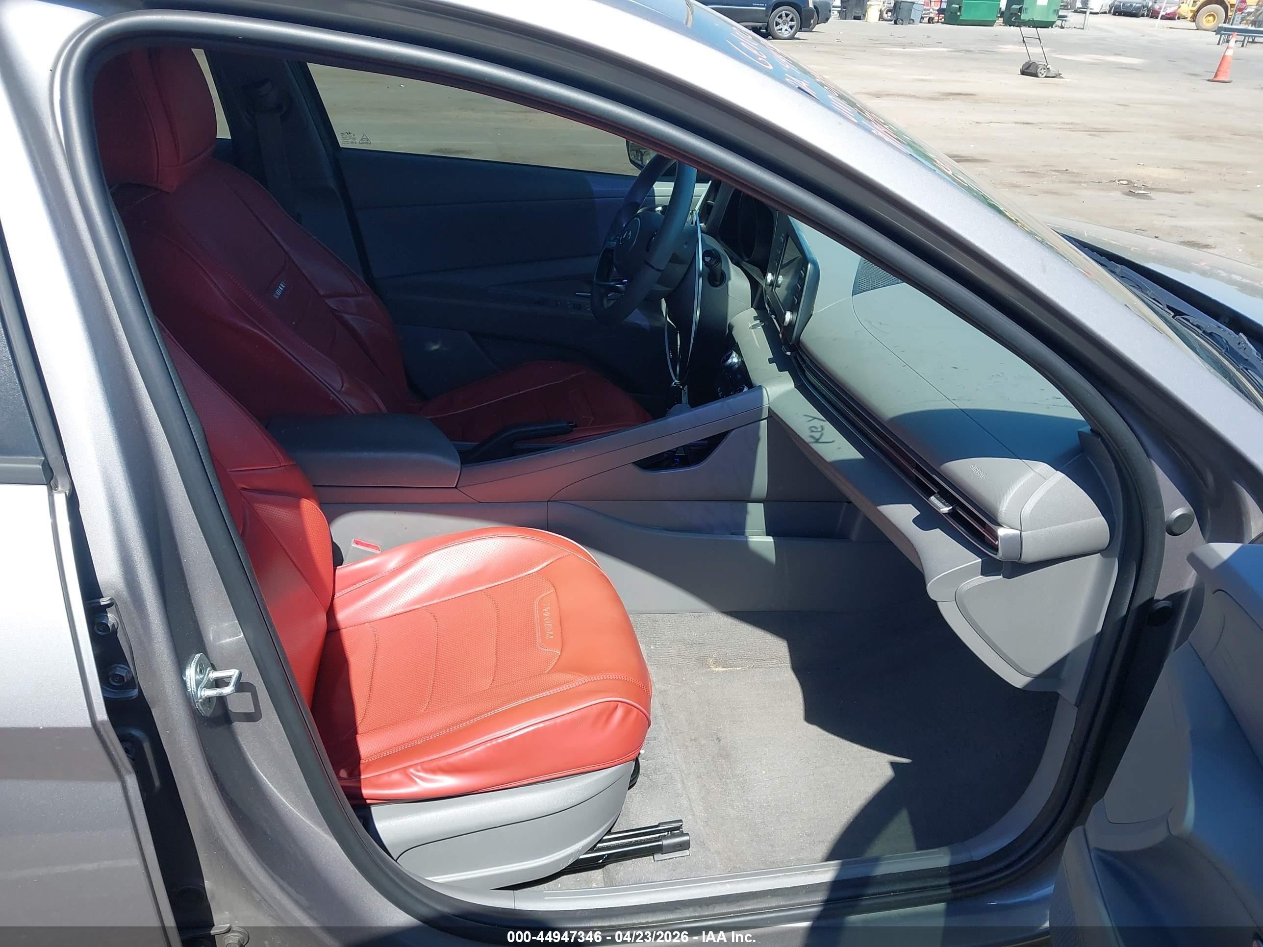 2021 Hyundai Elantra Sel Gray vin: KMHLM4AG3MU074480