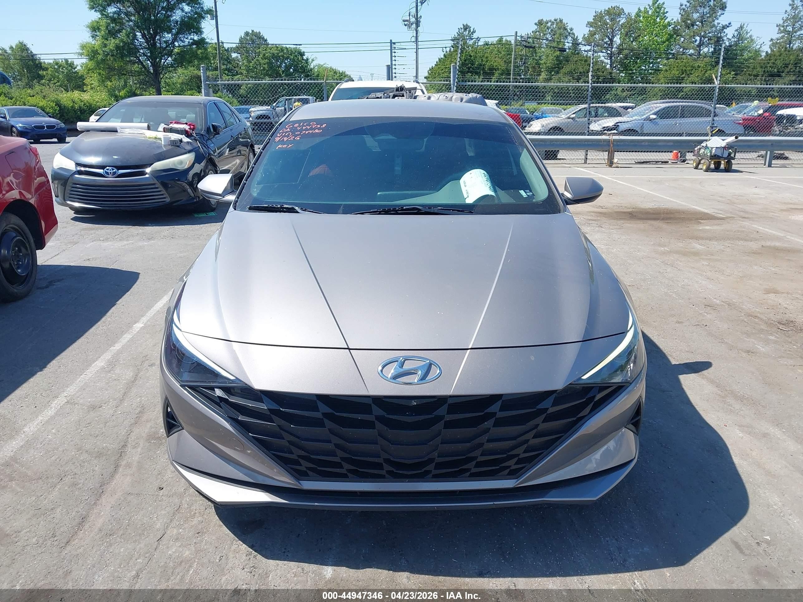 2021 Hyundai Elantra Sel Gray vin: KMHLM4AG3MU074480