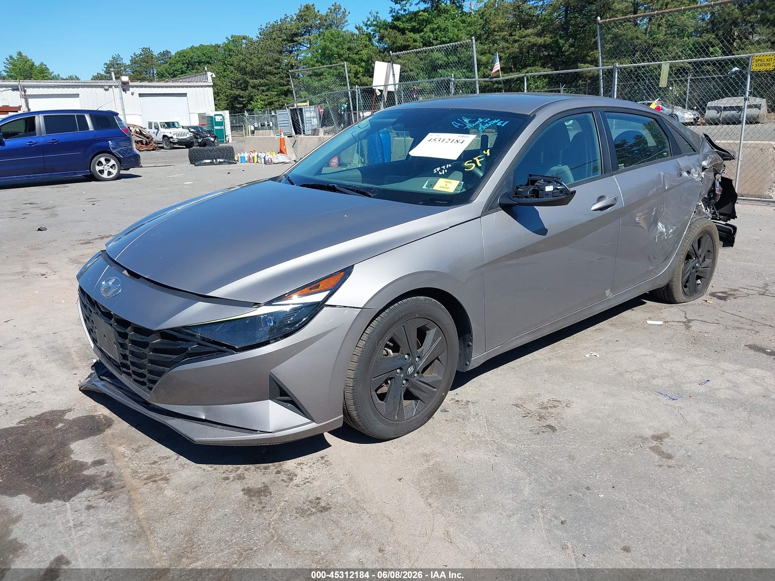 2021 Hyundai Elantra Sel Gray vin: KMHLM4AG4MU126957