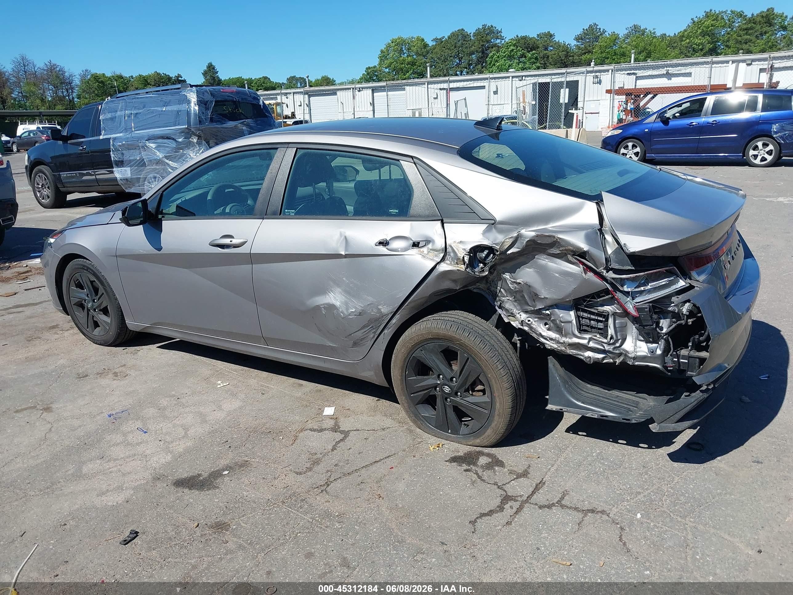2021 Hyundai Elantra Sel Gray vin: KMHLM4AG4MU126957