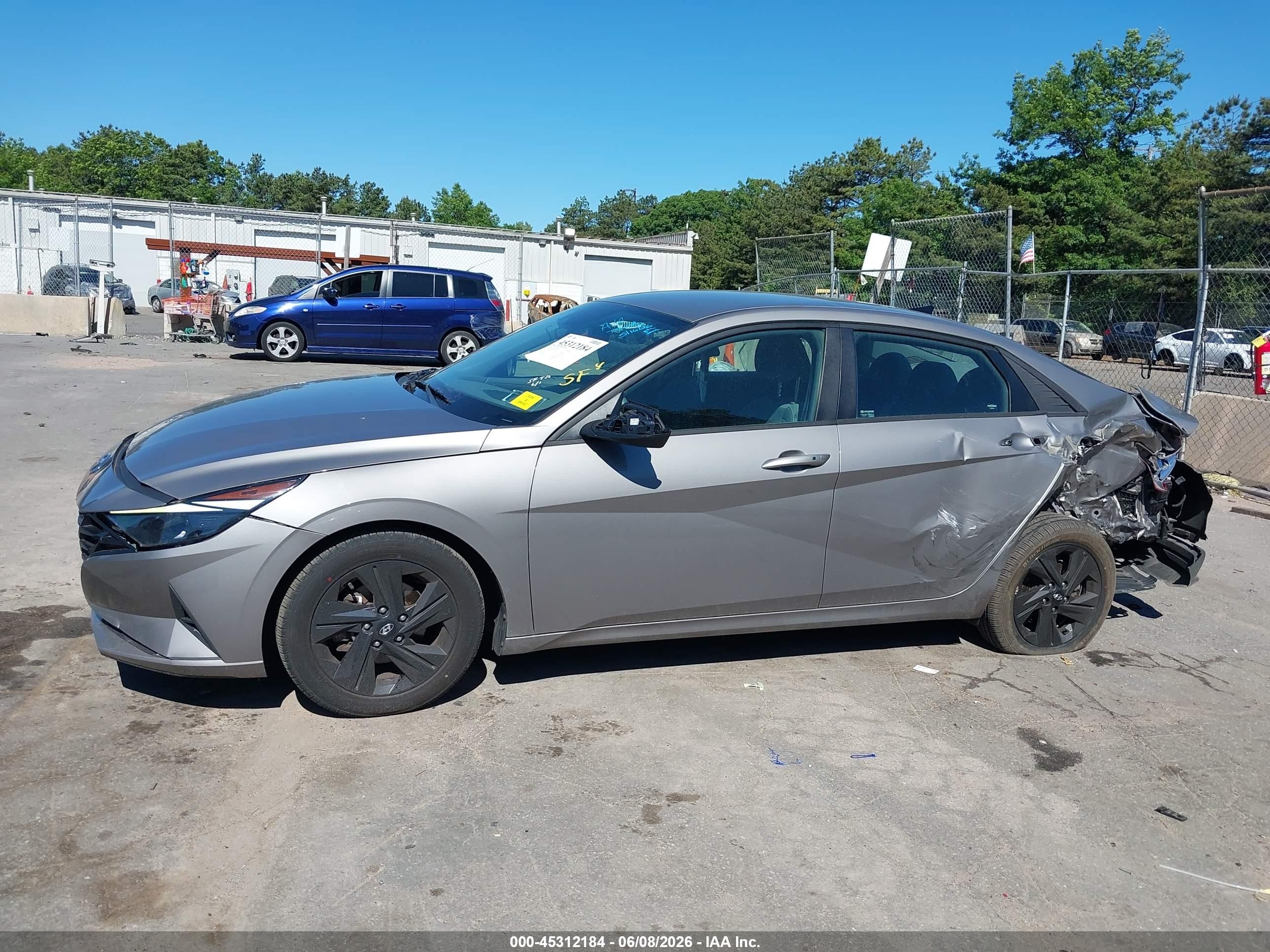 2021 Hyundai Elantra Sel Gray vin: KMHLM4AG4MU126957