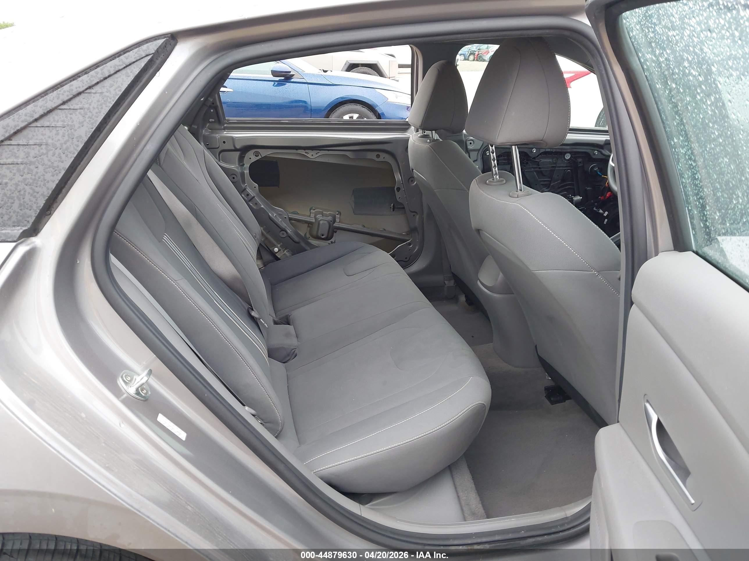 2021 Hyundai Elantra Sel Серебряный vin: KMHLM4AG6MU140407