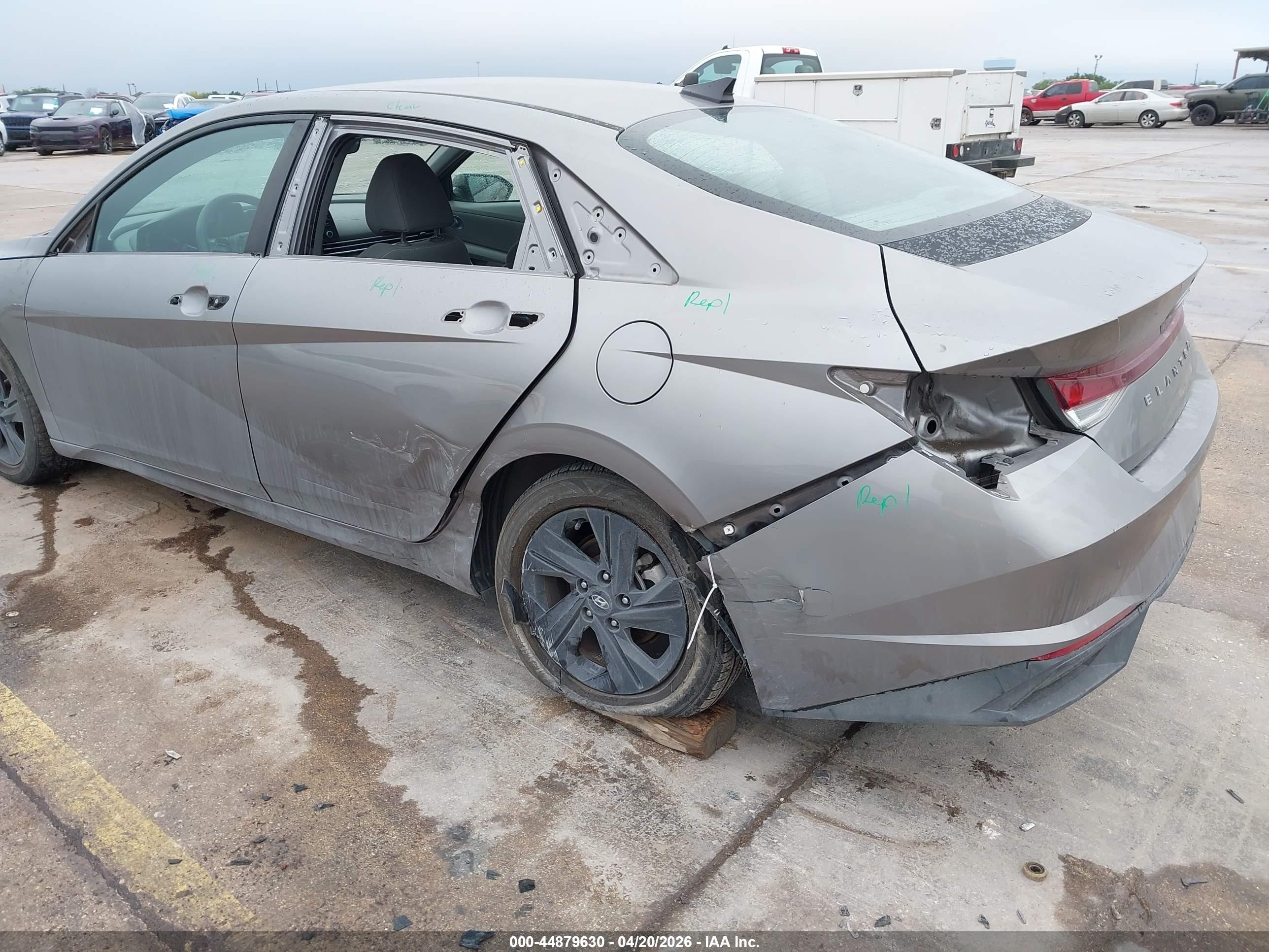 2021 Hyundai Elantra Sel Серебряный vin: KMHLM4AG6MU140407