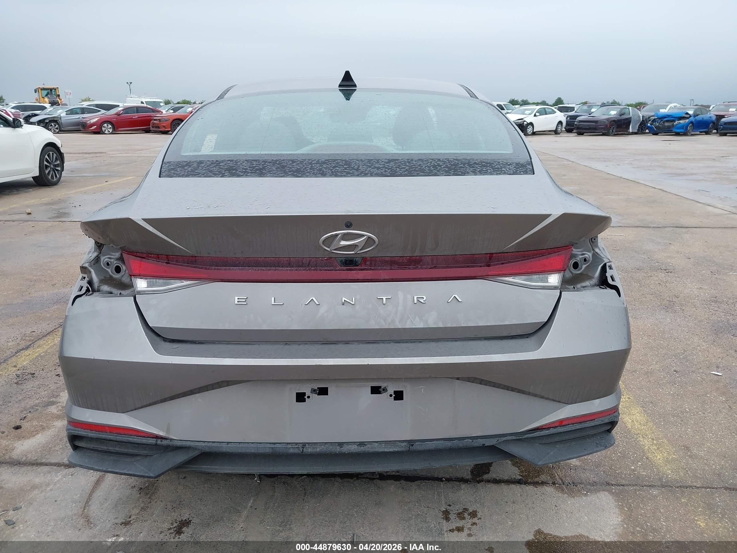 2021 Hyundai Elantra Sel Серебряный vin: KMHLM4AG6MU140407