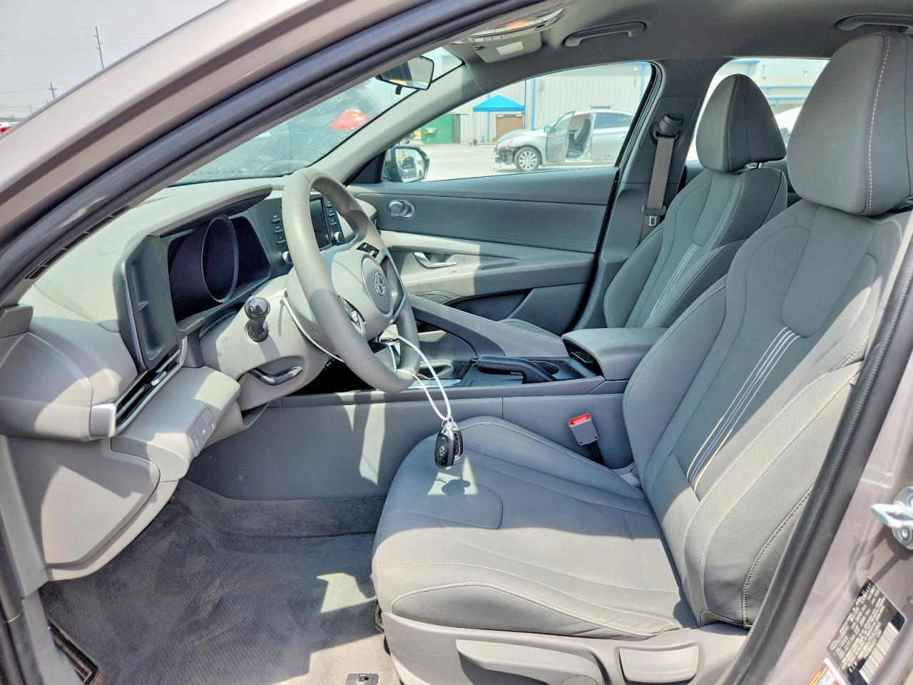 2023 Hyundai Elantra Sel Silver vin: KMHLM4AG7PU624865