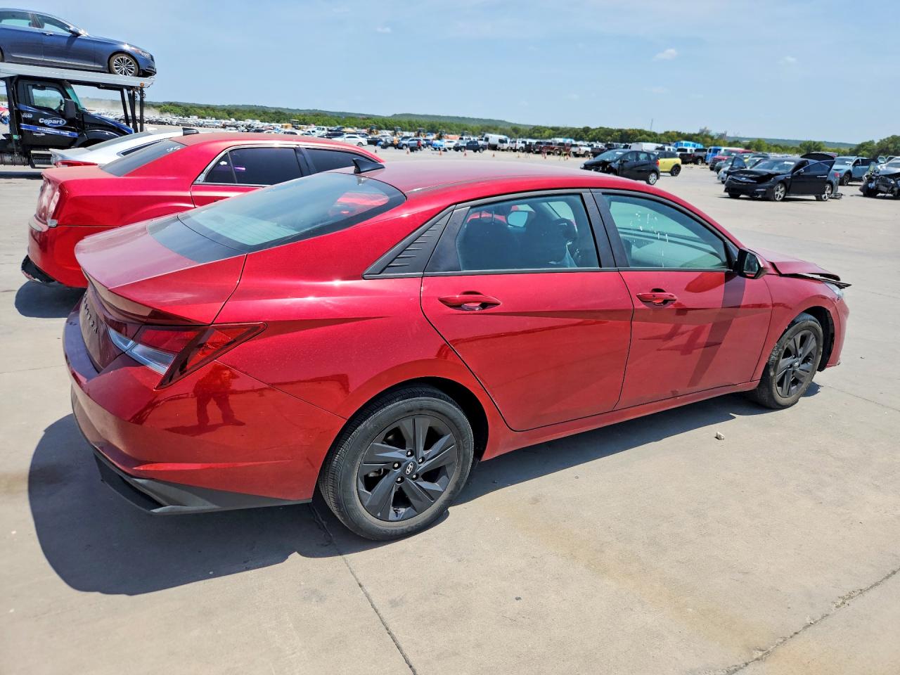 2023 Hyundai Elantra Sel Red vin: KMHLM4AGXPU563902
