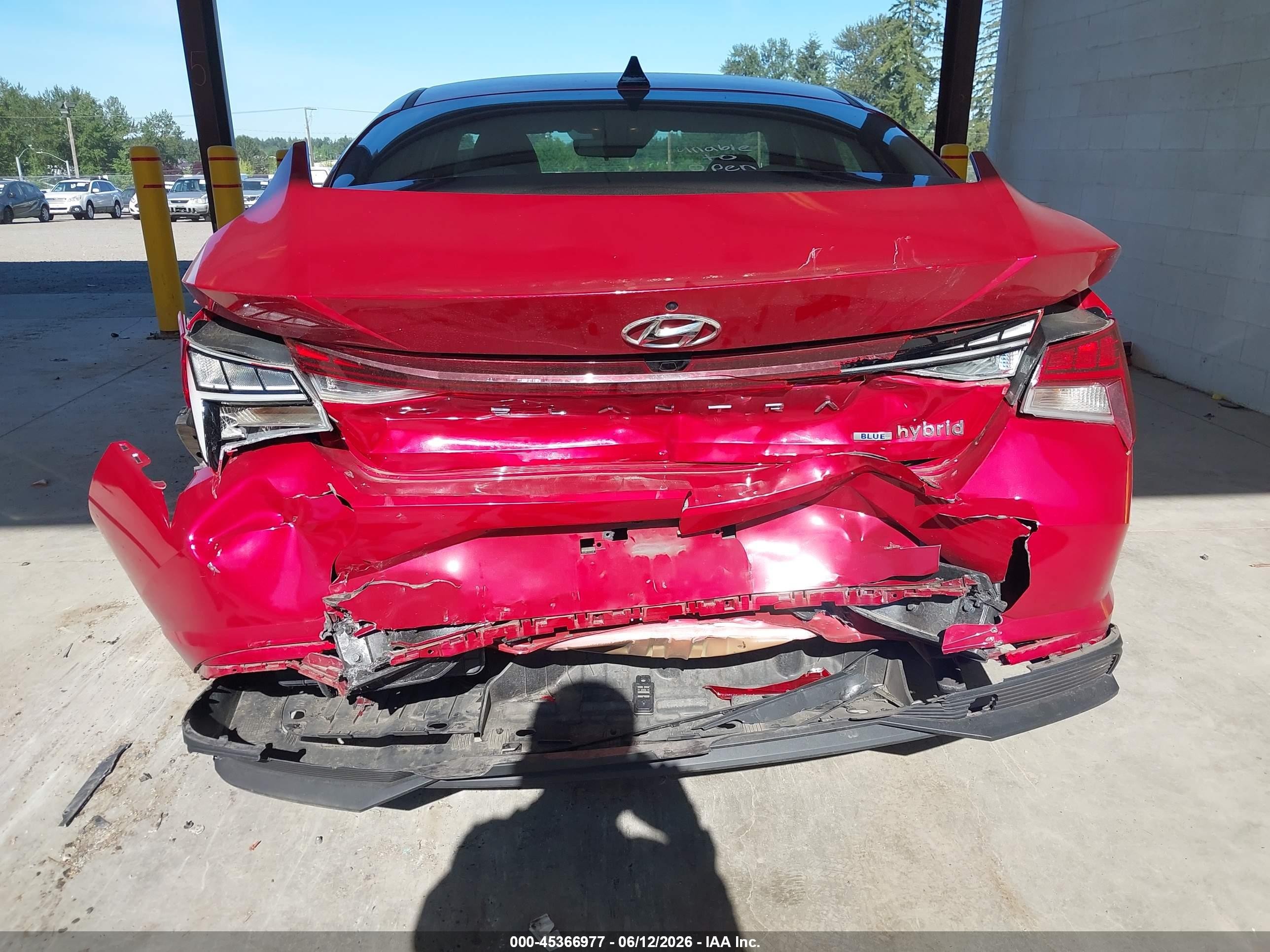 2023 Hyundai Elantra Hybrid Blue Red vin: KMHLM4AJ3PU038367