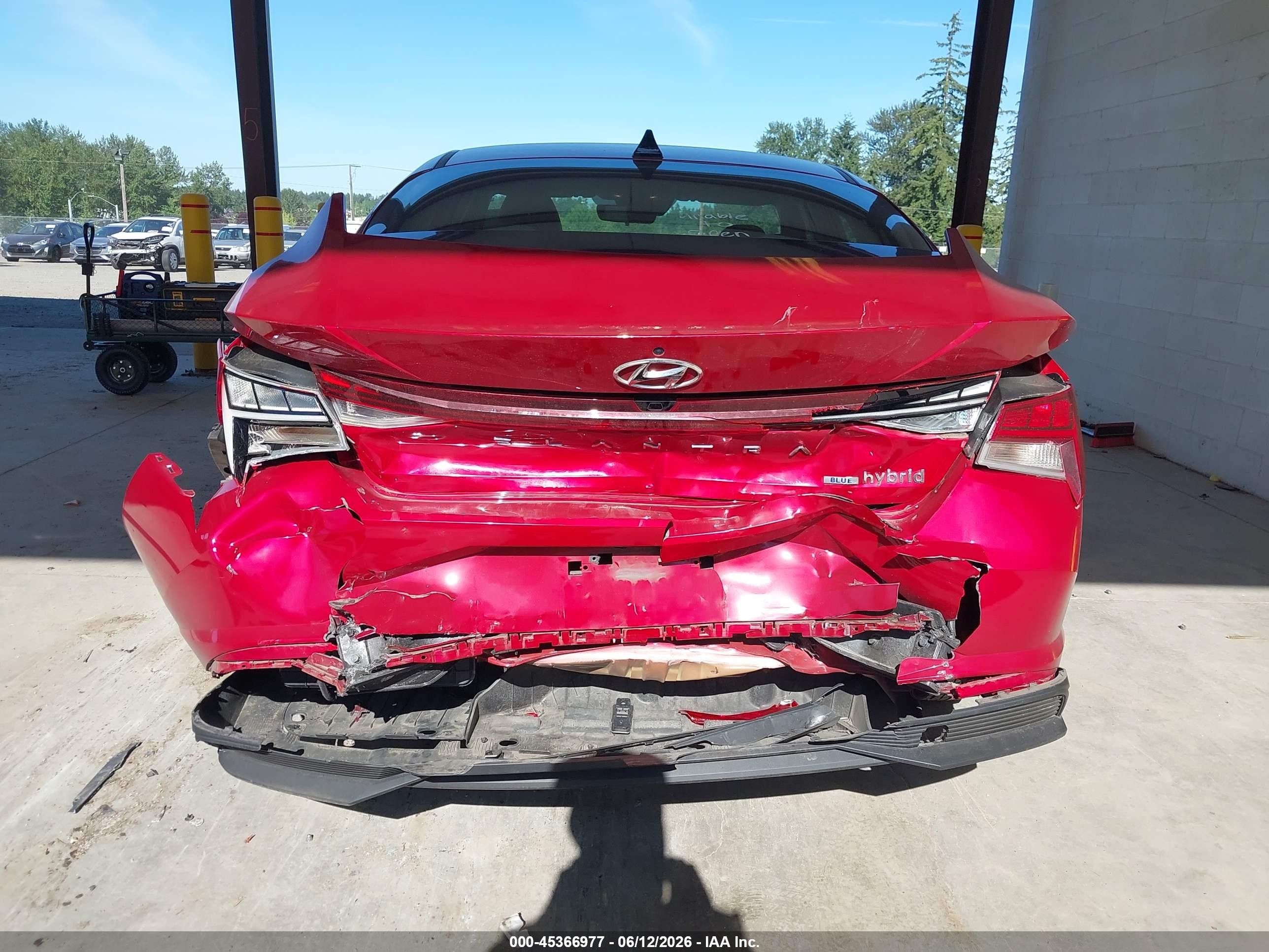 2023 Hyundai Elantra Hybrid Blue Red vin: KMHLM4AJ3PU038367