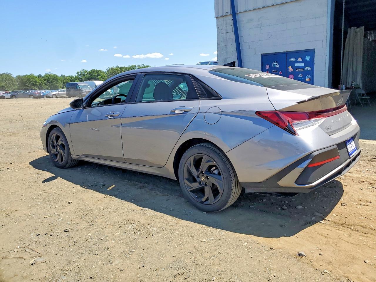 2026 Hyundai Elantra Sel Sport Silver vin: KMHLM4DG1TU128580