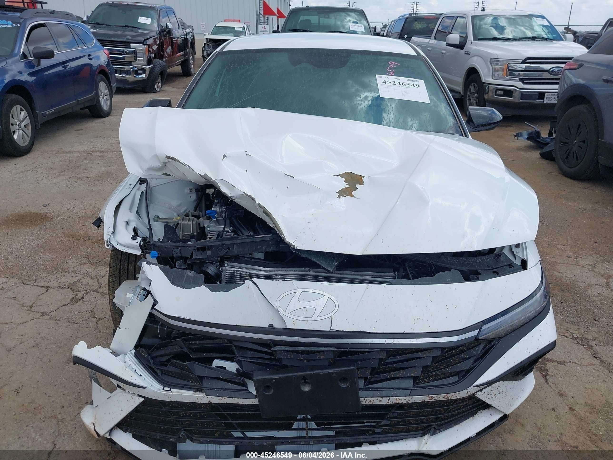 2026 Hyundai Elantra Sel Sport White vin: KMHLM4DG1TU148473