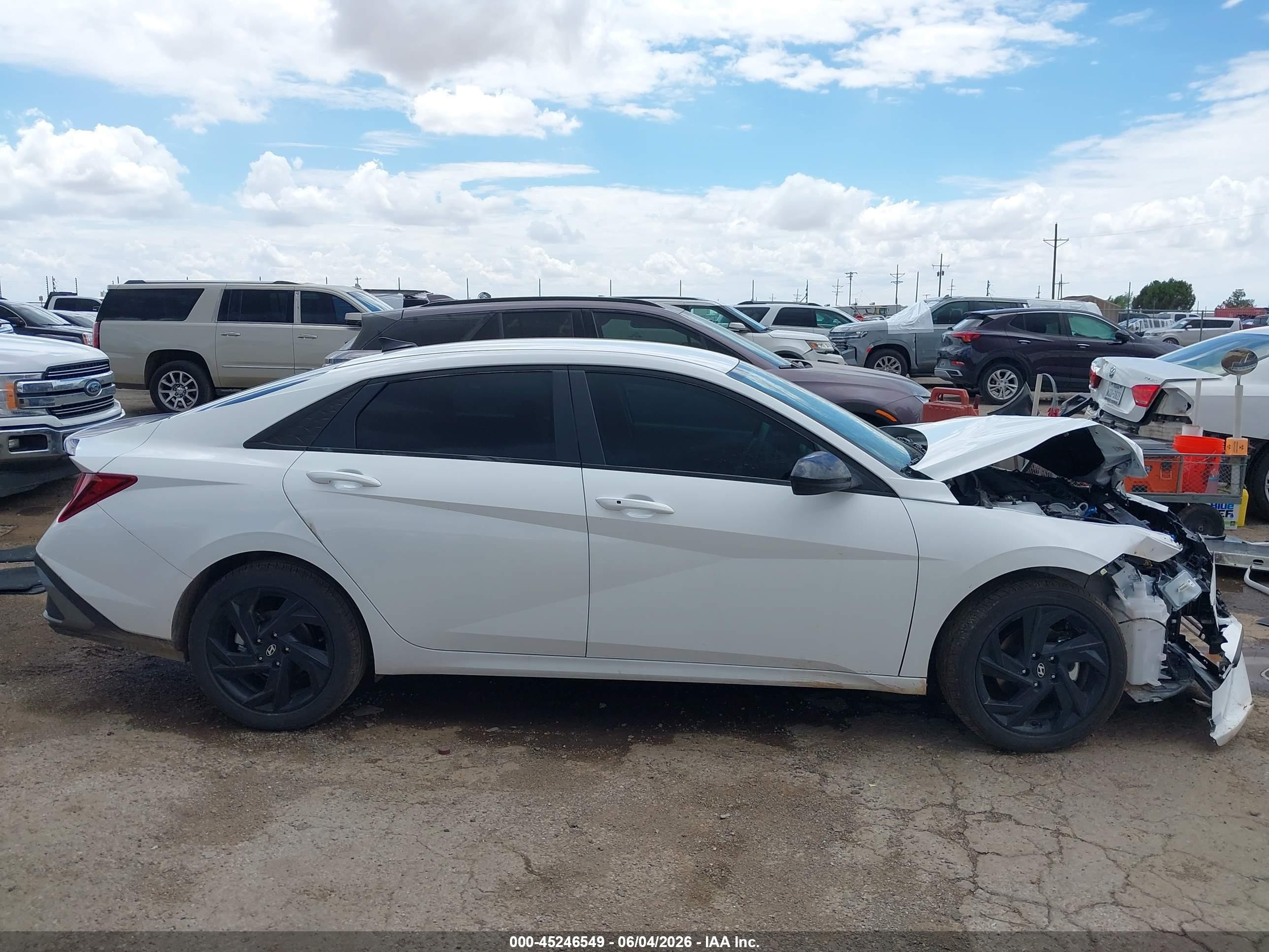 2026 Hyundai Elantra Sel Sport White vin: KMHLM4DG1TU148473