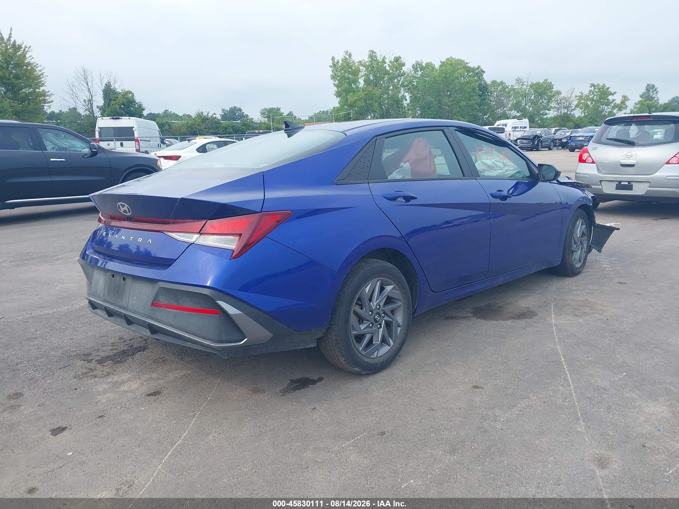 2024 Hyundai Elantra Sel Blue vin: KMHLM4DG2RU661319