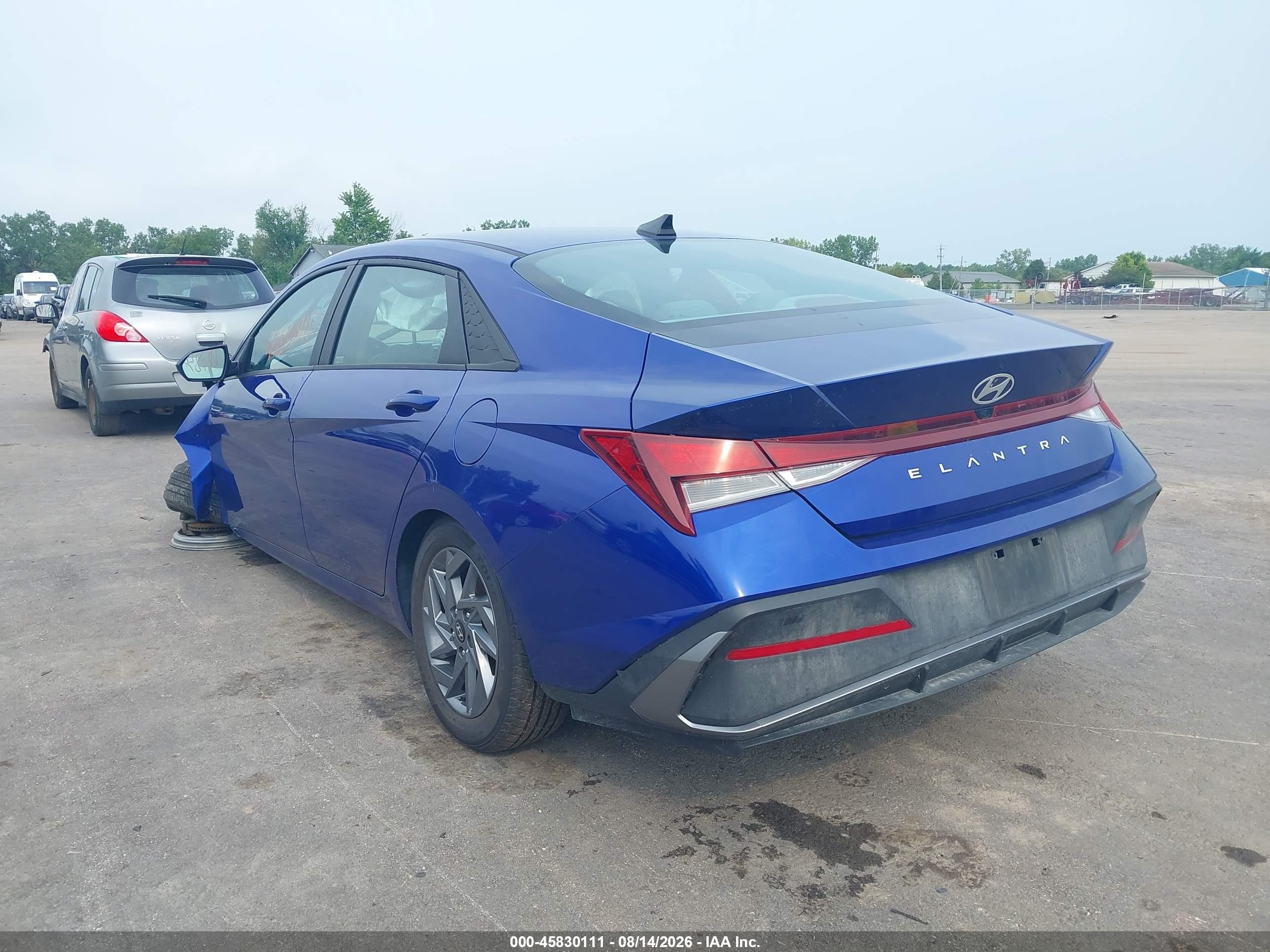 2024 Hyundai Elantra Sel Blue vin: KMHLM4DG2RU661319