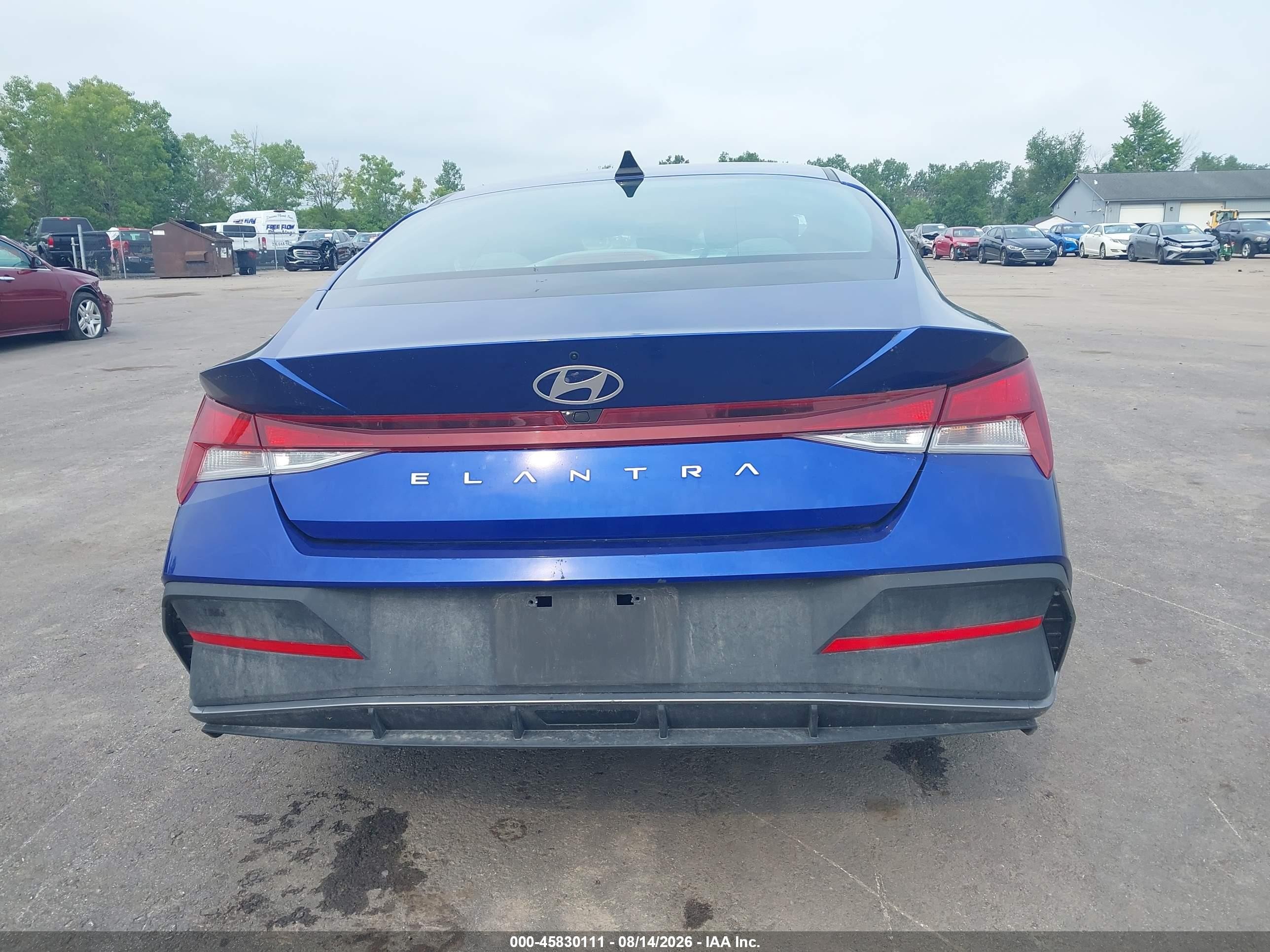 2024 Hyundai Elantra Sel Blue vin: KMHLM4DG2RU661319
