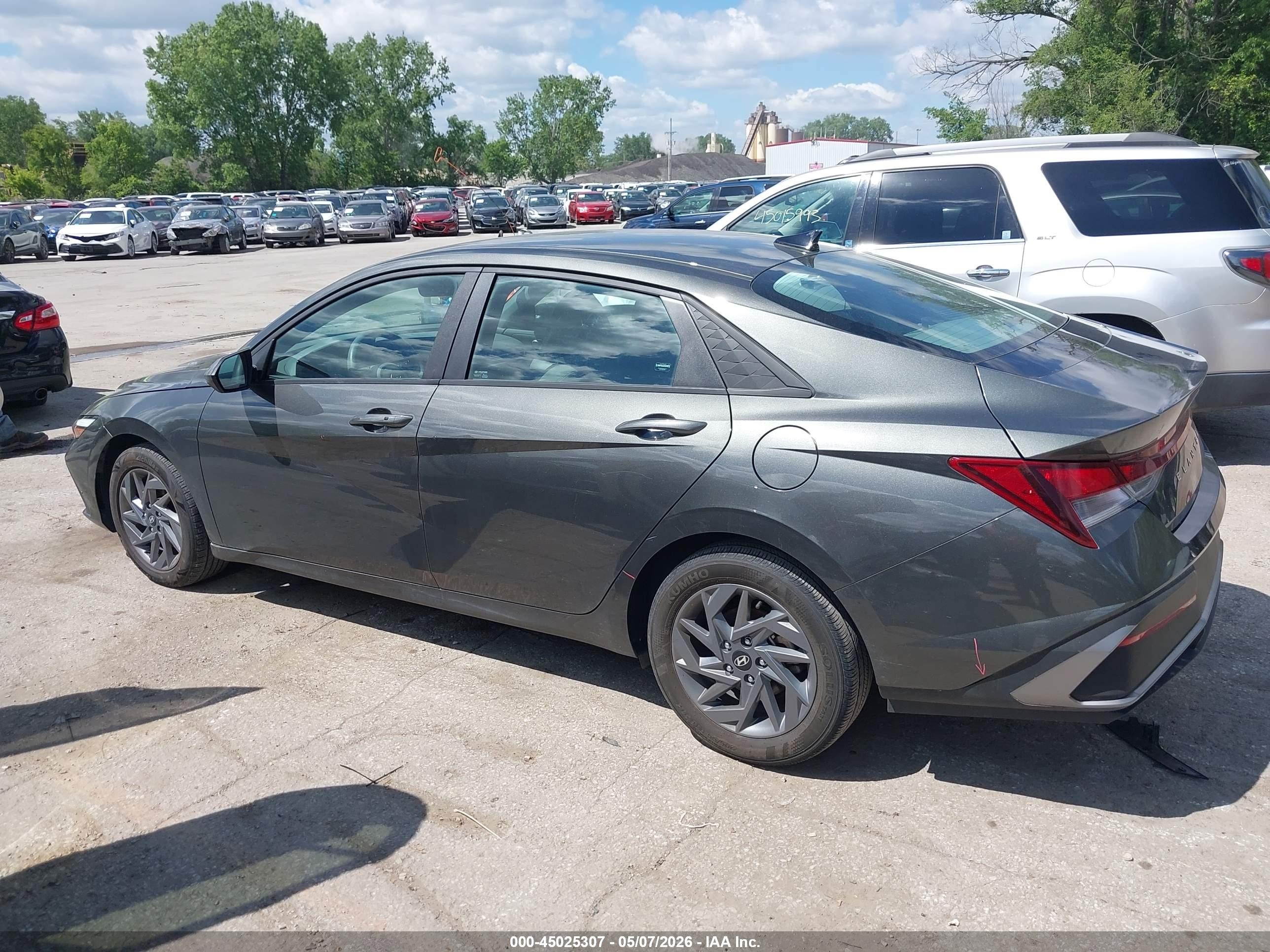 2024 Hyundai Elantra Sel Gray vin: KMHLM4DG2RU678511