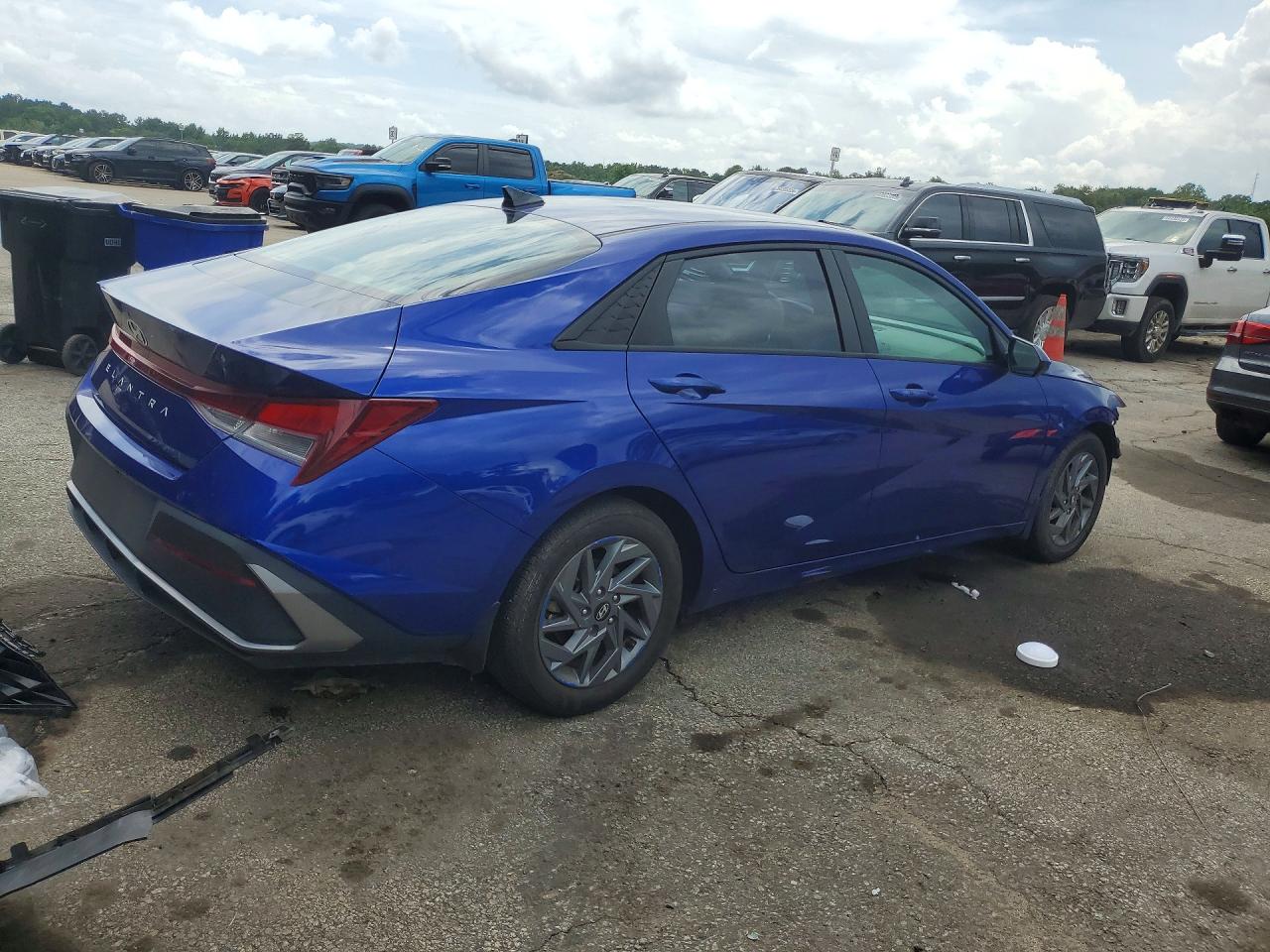 2024 Hyundai Elantra Sel Blue vin: KMHLM4DG3RU699805