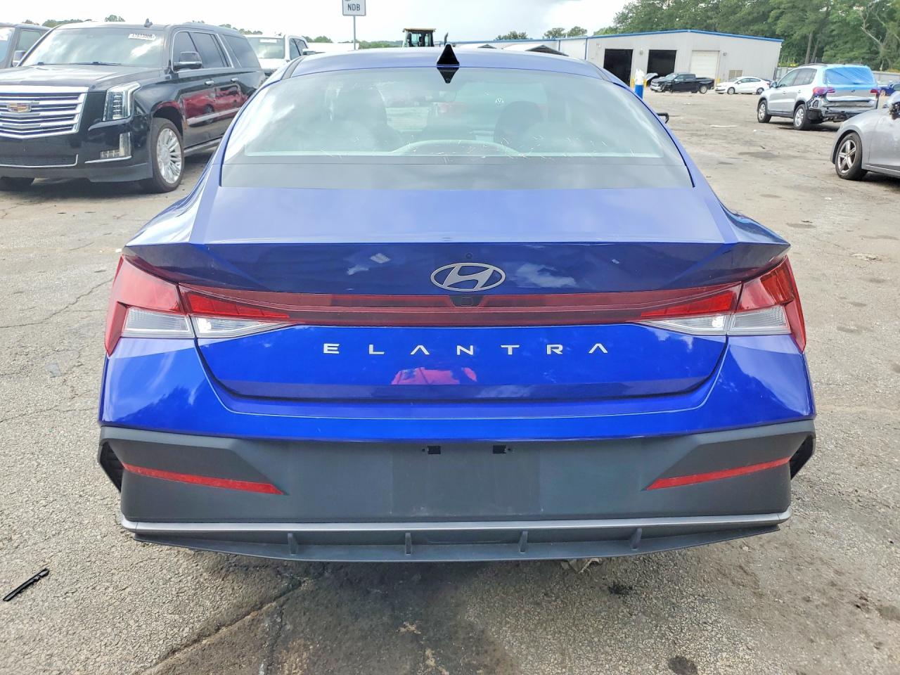 2024 Hyundai Elantra Sel Blue vin: KMHLM4DG3RU699805