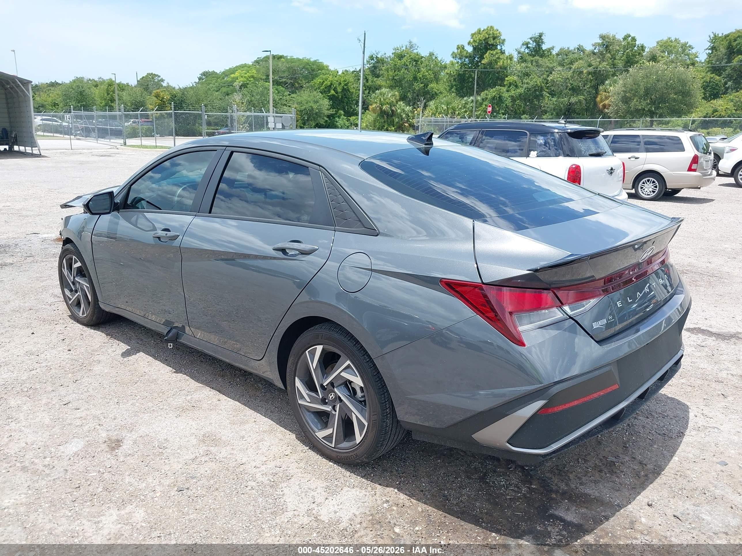 2025 Hyundai Elantra Sel Sport Gray vin: KMHLM4DG3SU957486