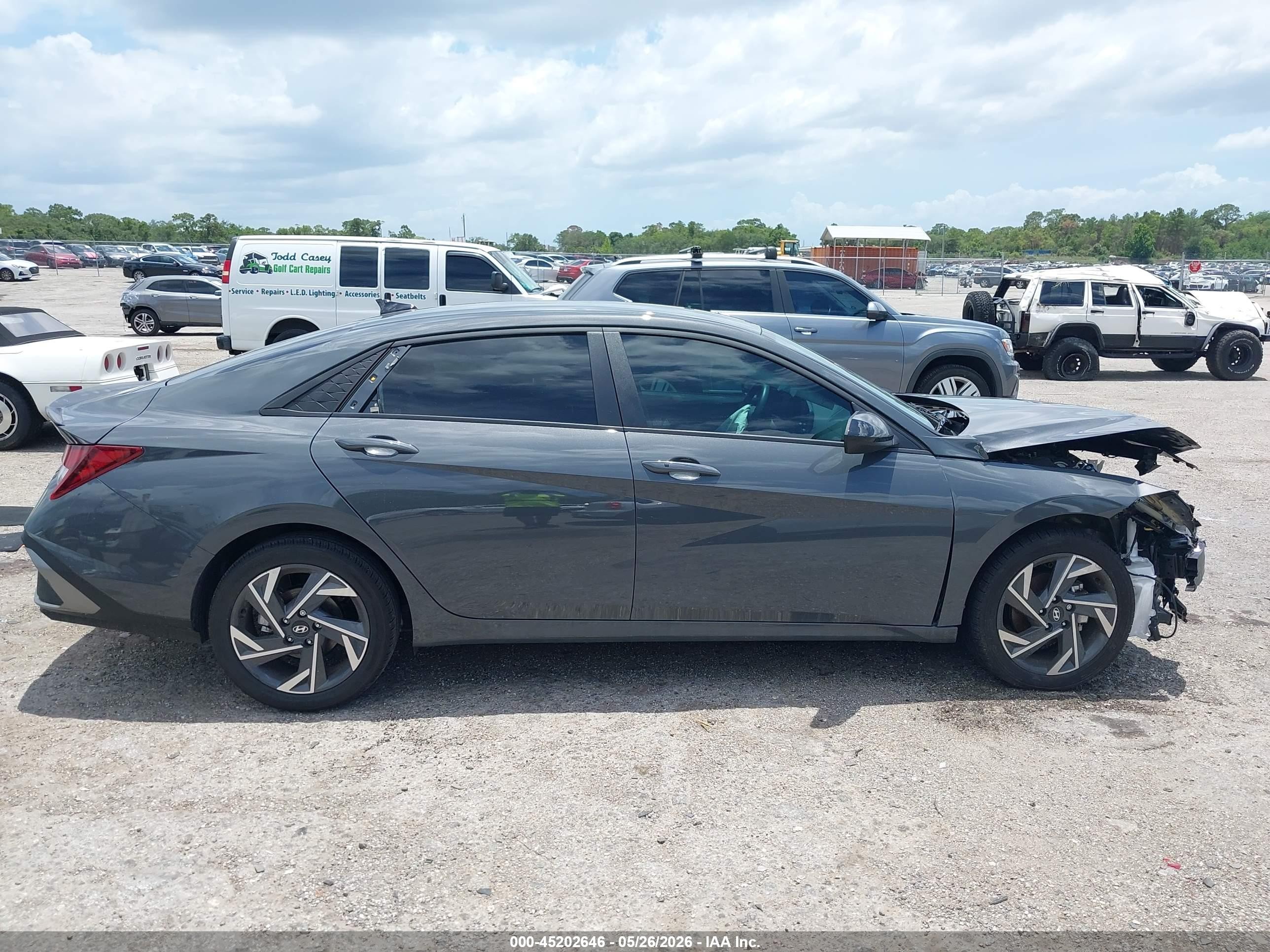 2025 Hyundai Elantra Sel Sport Gray vin: KMHLM4DG3SU957486