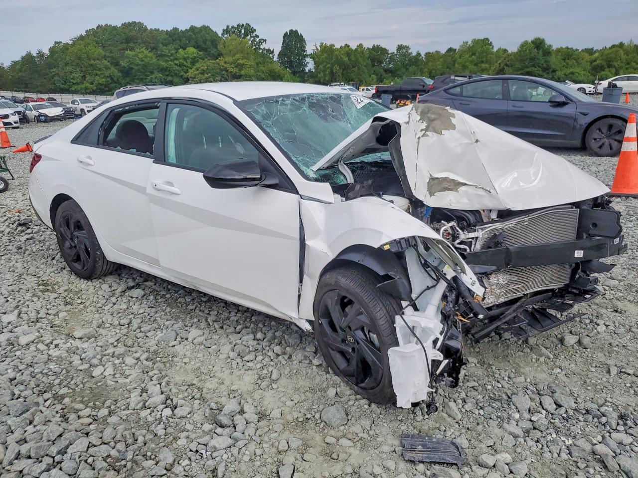 2026 Hyundai Elantra Sel Sport White vin: KMHLM4DG3TU154968