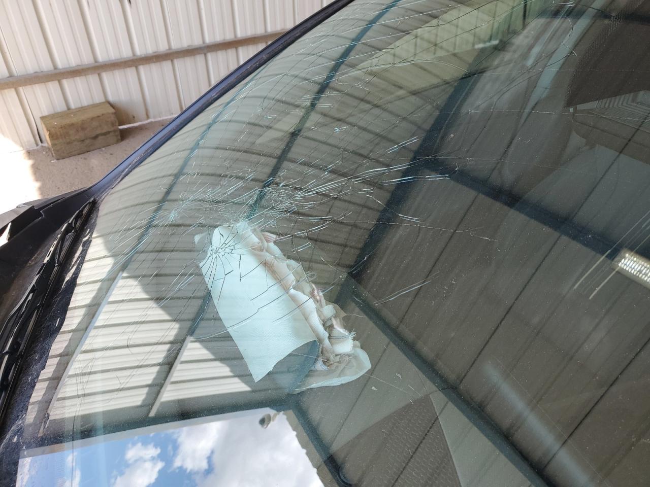 2026 Hyundai Elantra Sel Sport Gray vin: KMHLM4DG3TU185444 Damage: Windshield, Broken, Replacement Required