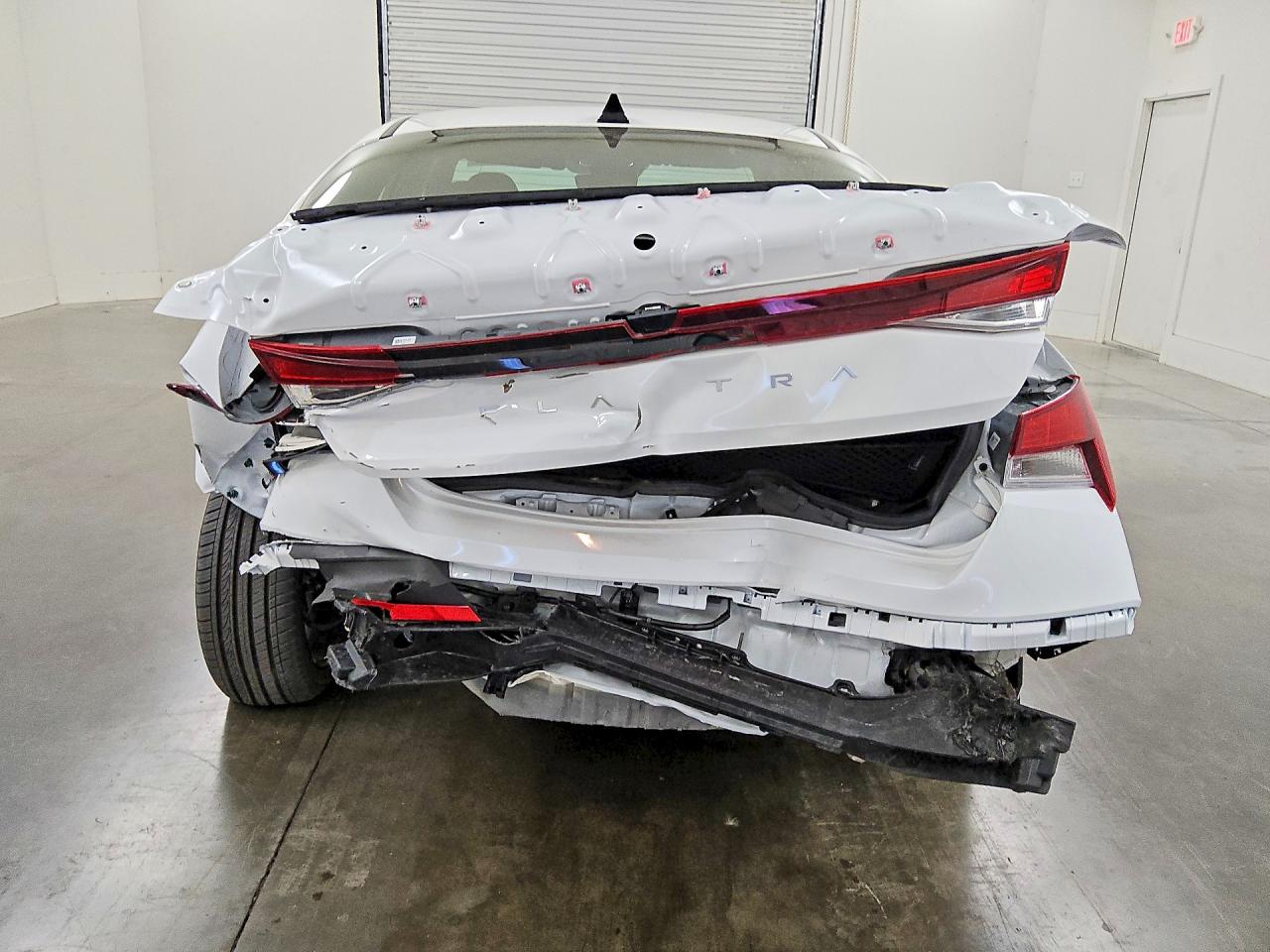 2026 Hyundai Elantra Sel Sport White vin: KMHLM4DG3TU203618