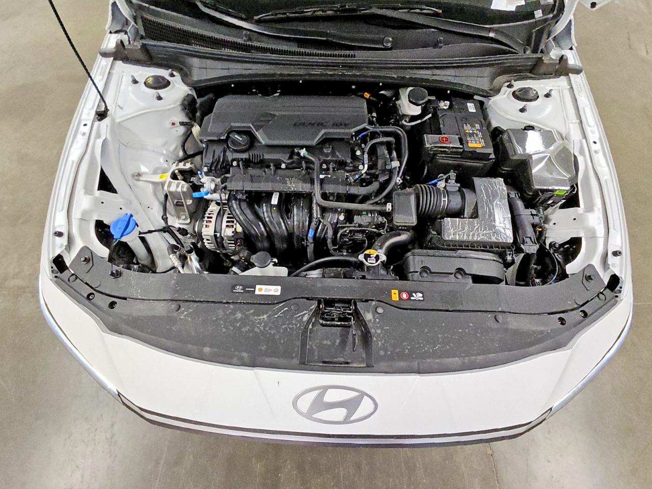 2026 Hyundai Elantra Sel Sport White vin: KMHLM4DG3TU203618