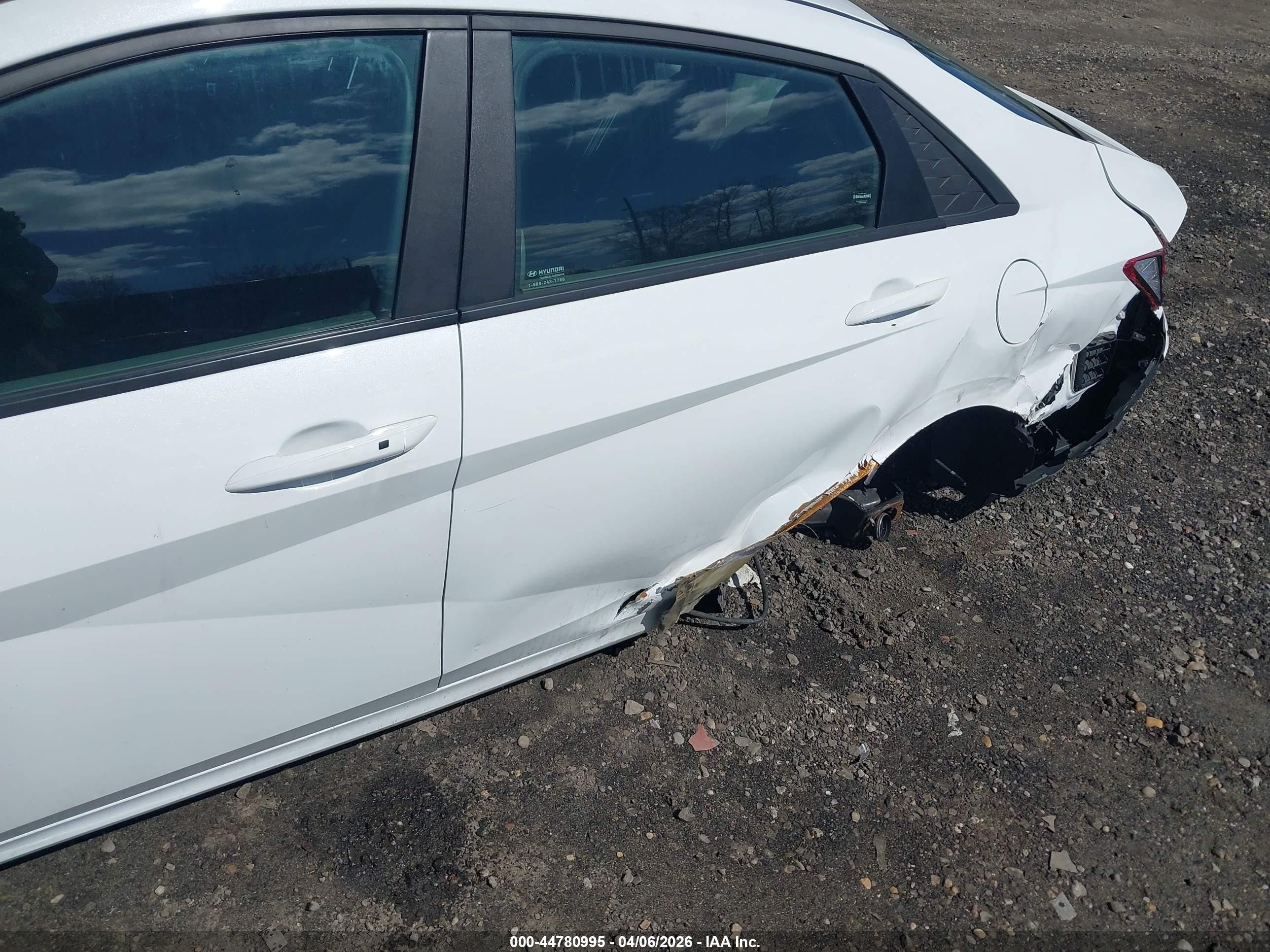 2024 Hyundai Elantra Sel White vin: KMHLM4DG4RU641511