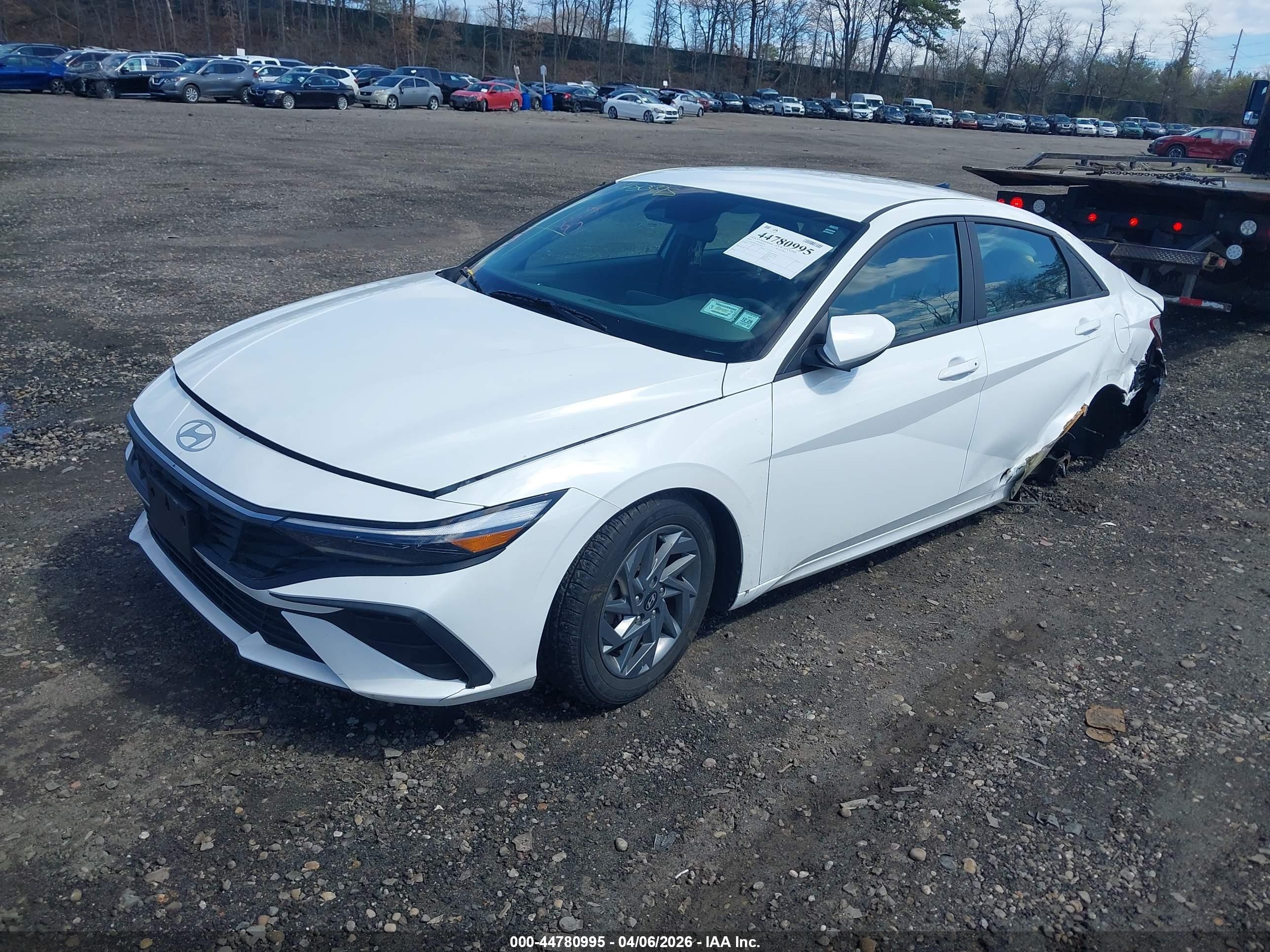 2024 Hyundai Elantra Sel White vin: KMHLM4DG4RU641511