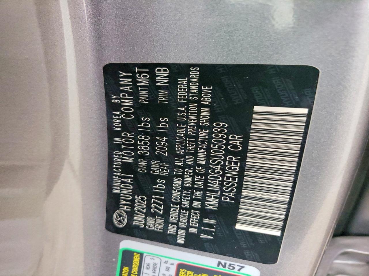 2025 Hyundai Elantra Sel Sport Silver vin: KMHLM4DG4SU050939