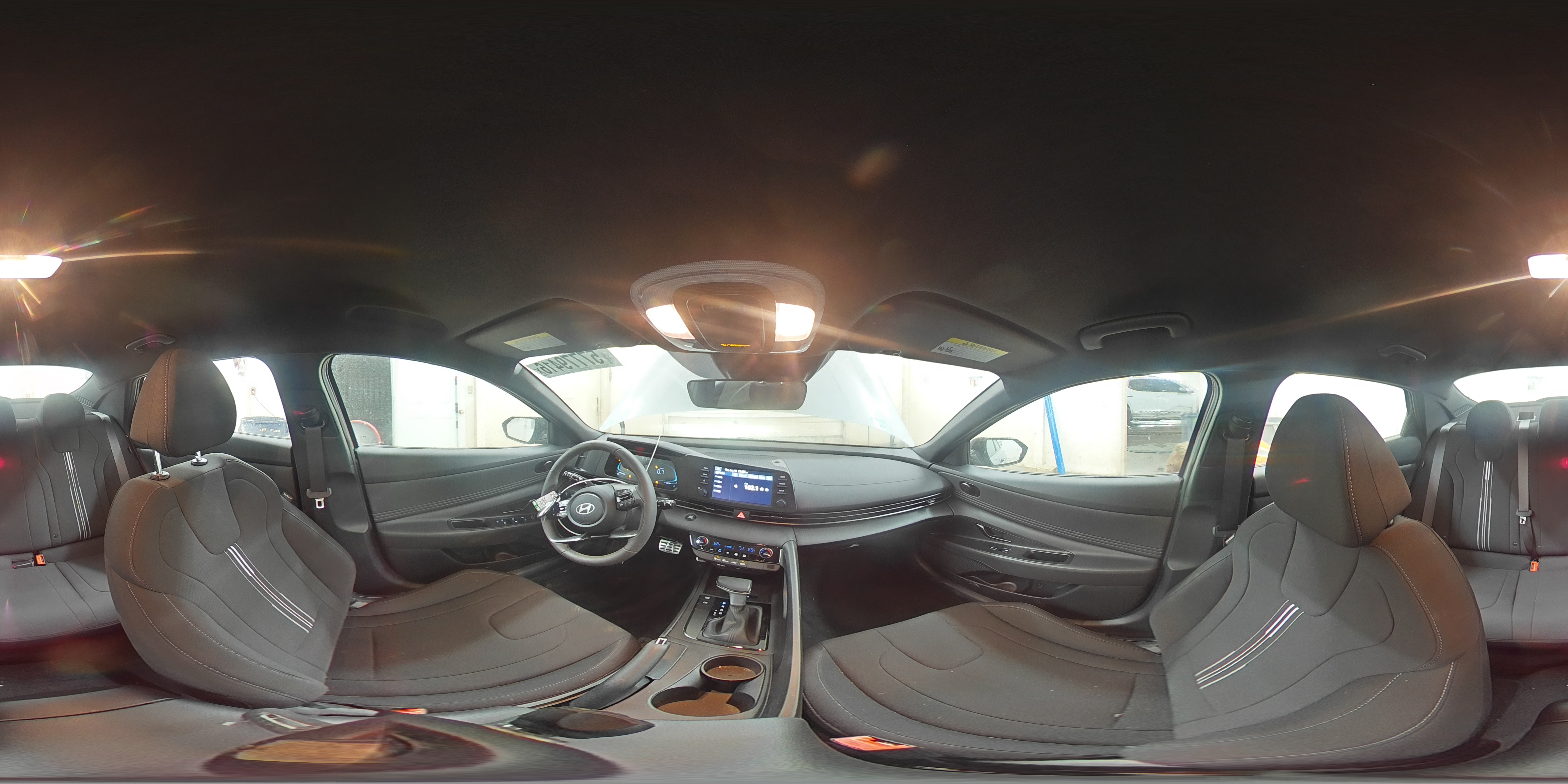 2025 Hyundai Elantra Sel Sport Silver vin: KMHLM4DG4SU050939