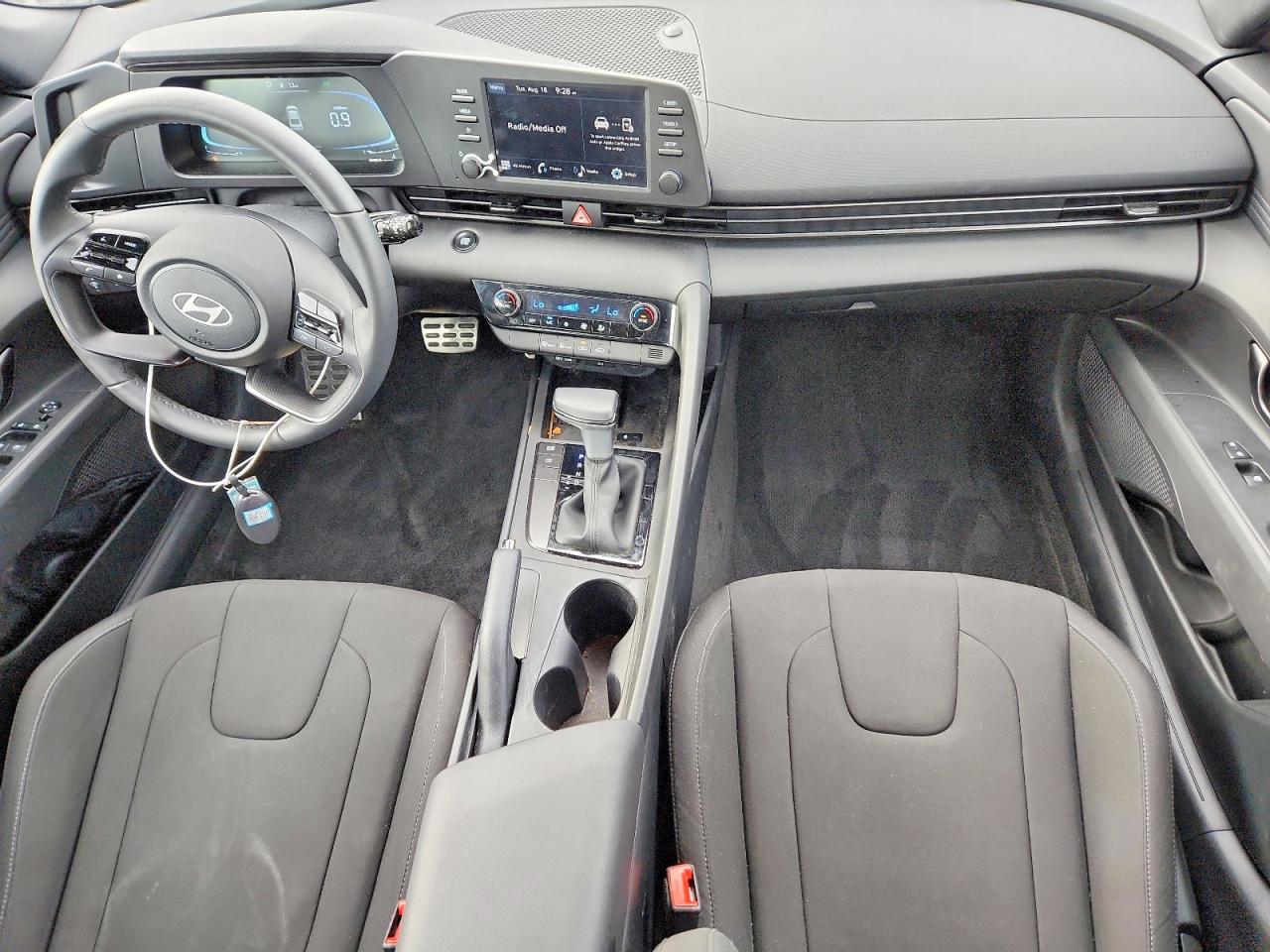 2025 Hyundai Elantra Sel Sport Gray vin: KMHLM4DG5SU079477