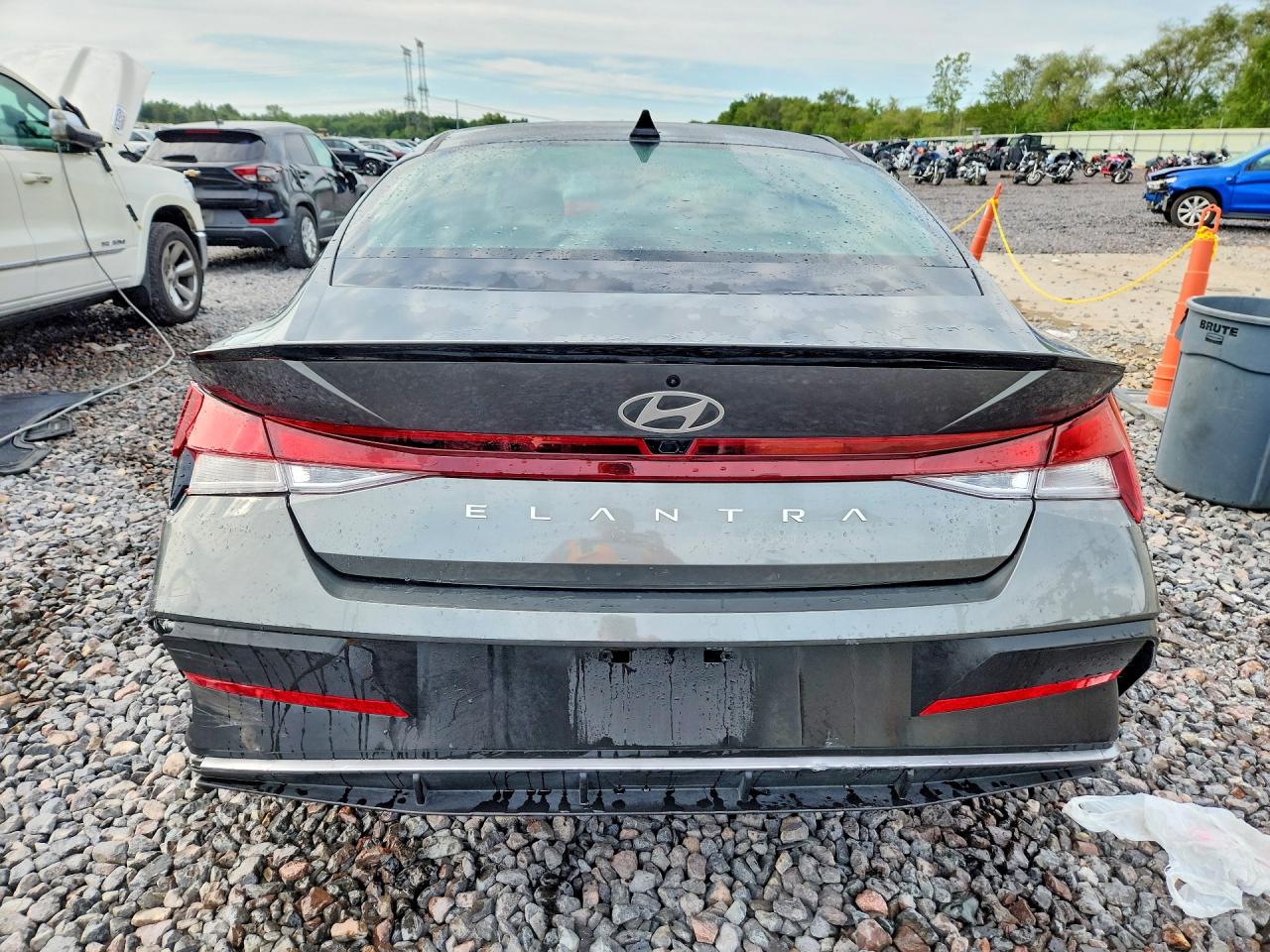 2025 Hyundai Elantra Sel Sport Gray vin: KMHLM4DG5SU079477